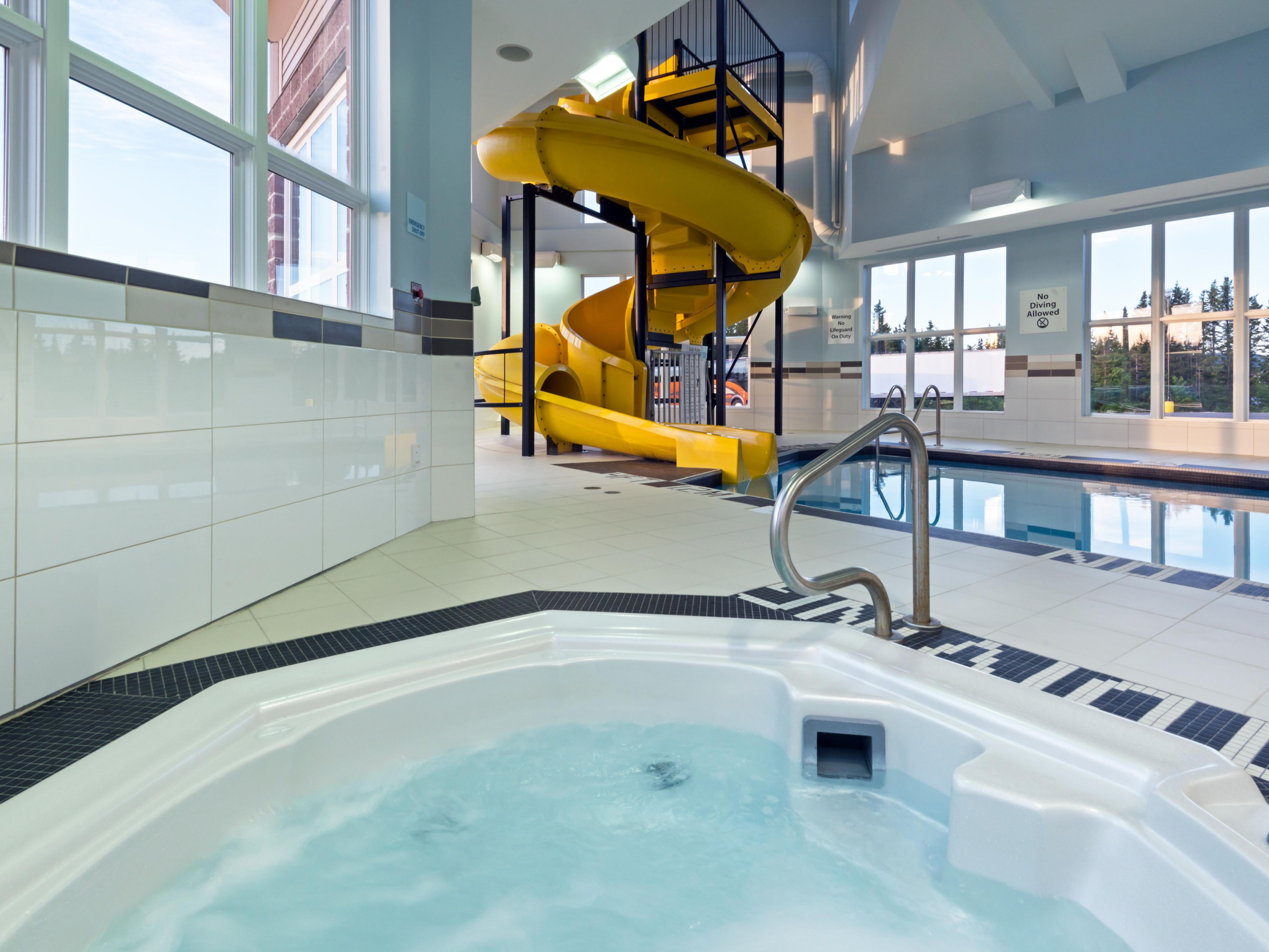 Whirlpool open from 5:30 am to 11:00 pm
