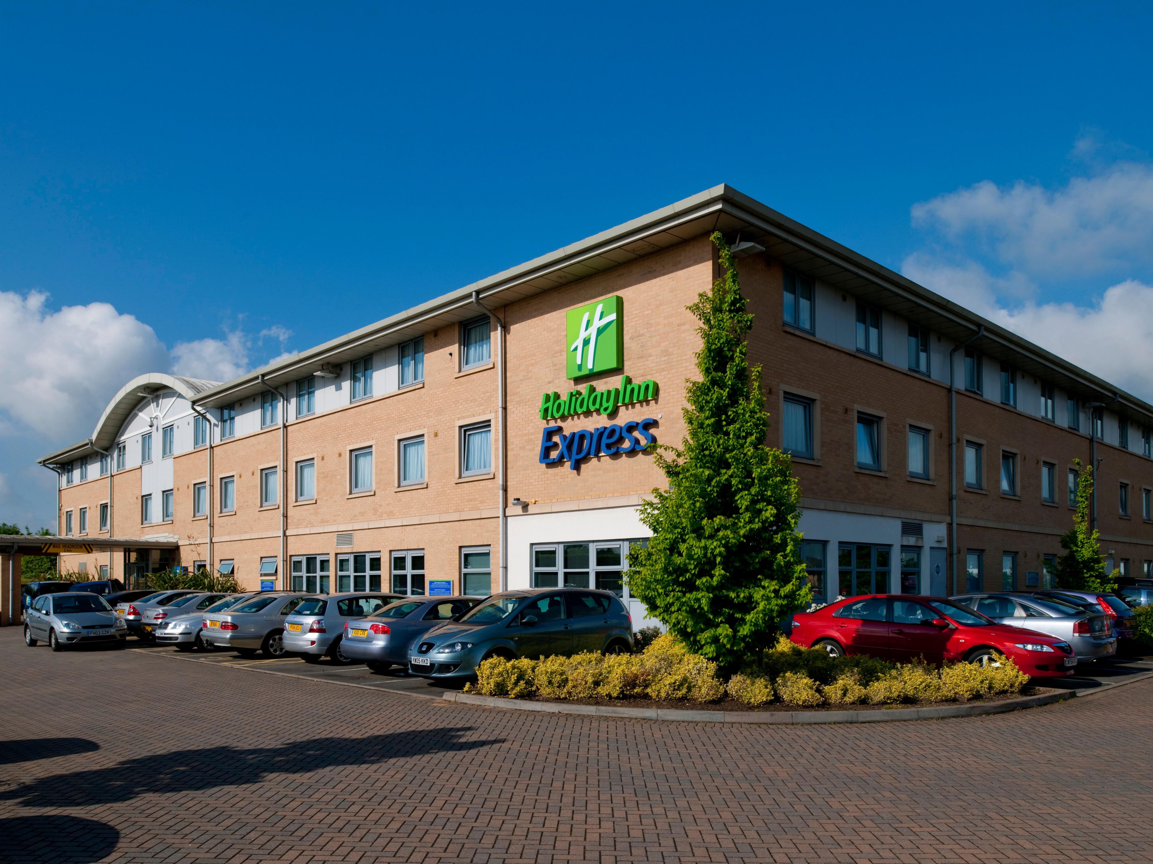 Airport Hotel  Holiday Inn Express East Midlands Airport