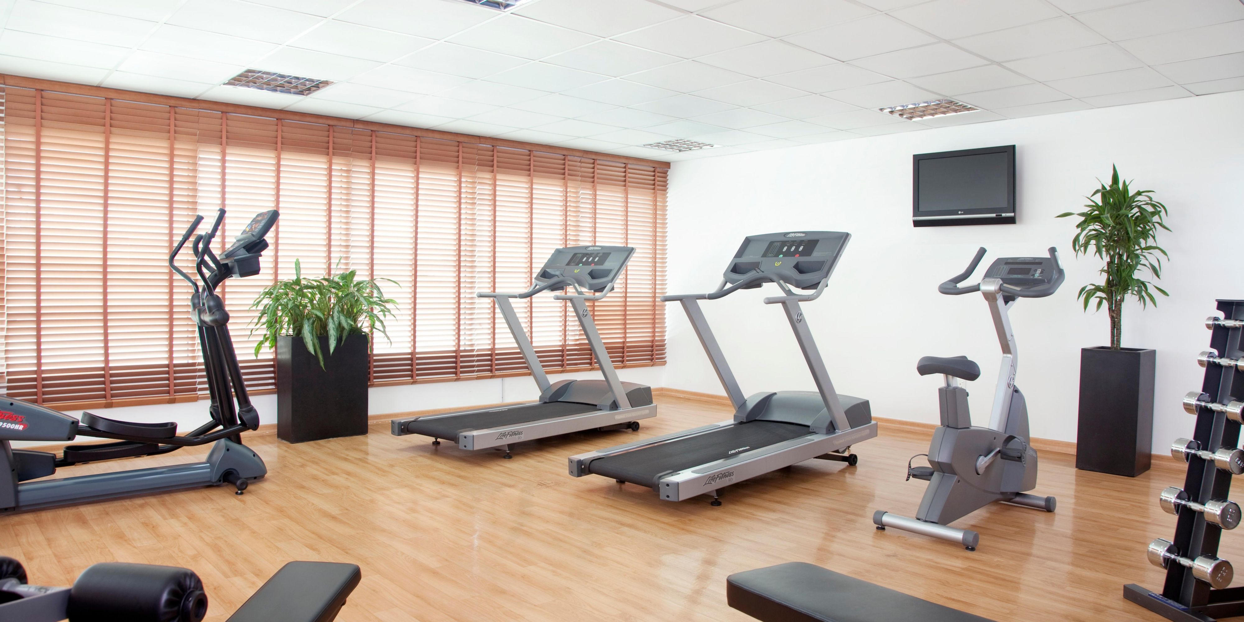 A 24hr gym with views of Burj Khalifa ready to provide all the necessary features to stay fit while enjoying Dubai.