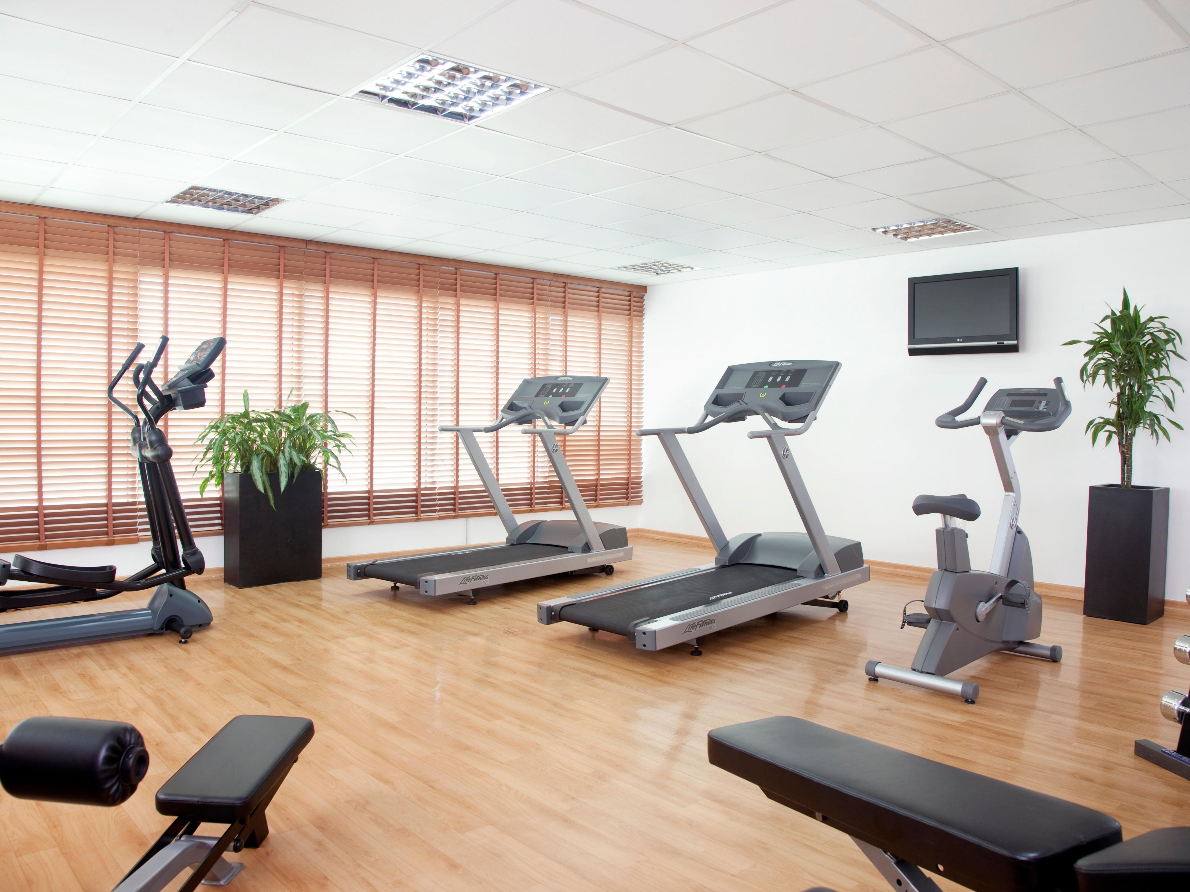 A 24hr gym with views of Burj Khalifa ready to provide all the necessary features to stay fit while enjoying Dubai.