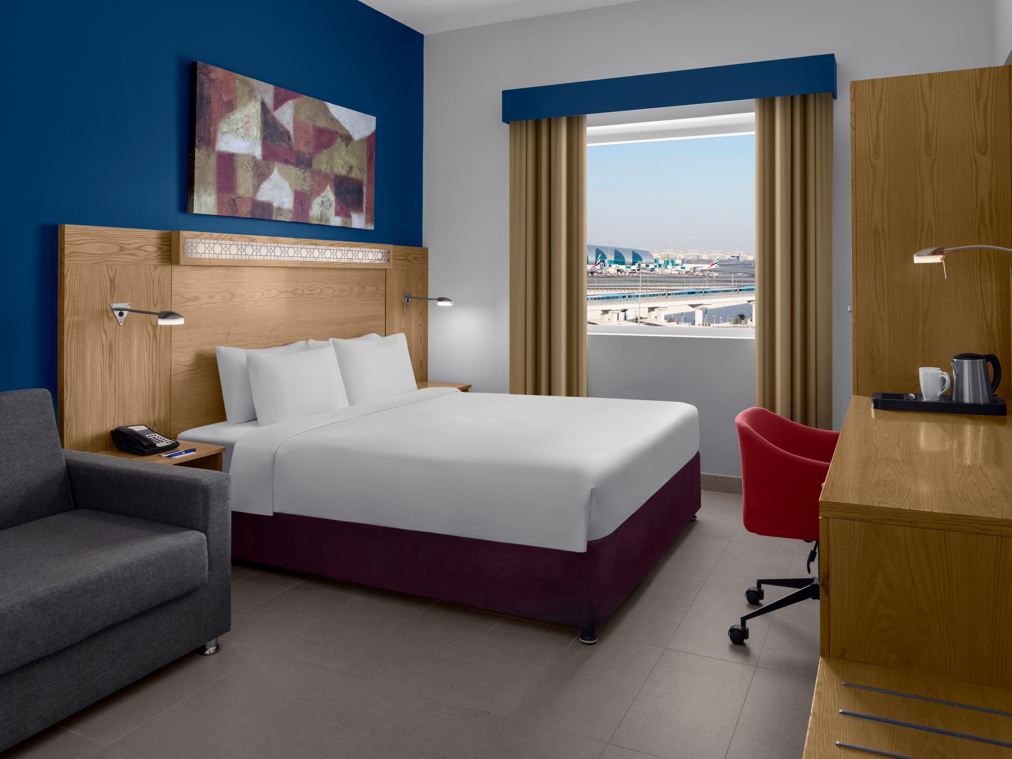 Hotel Near Dubai Airport | Holiday Inn Express Dubai Airport