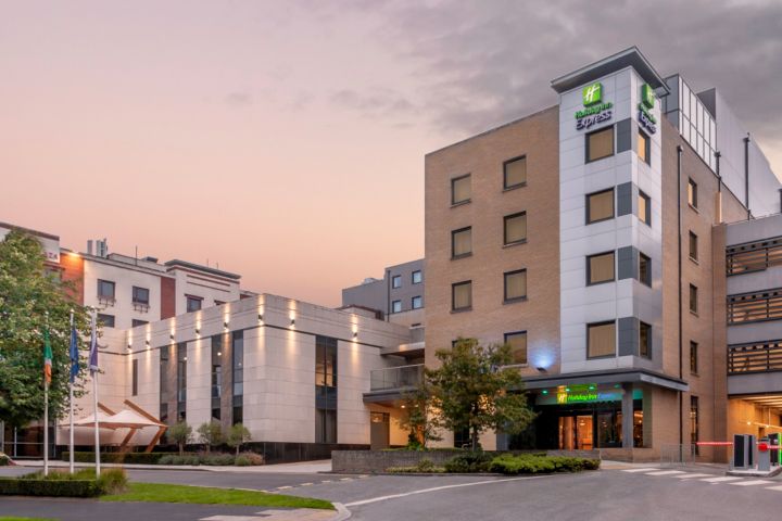 Holiday Inn Express Dublin Airport