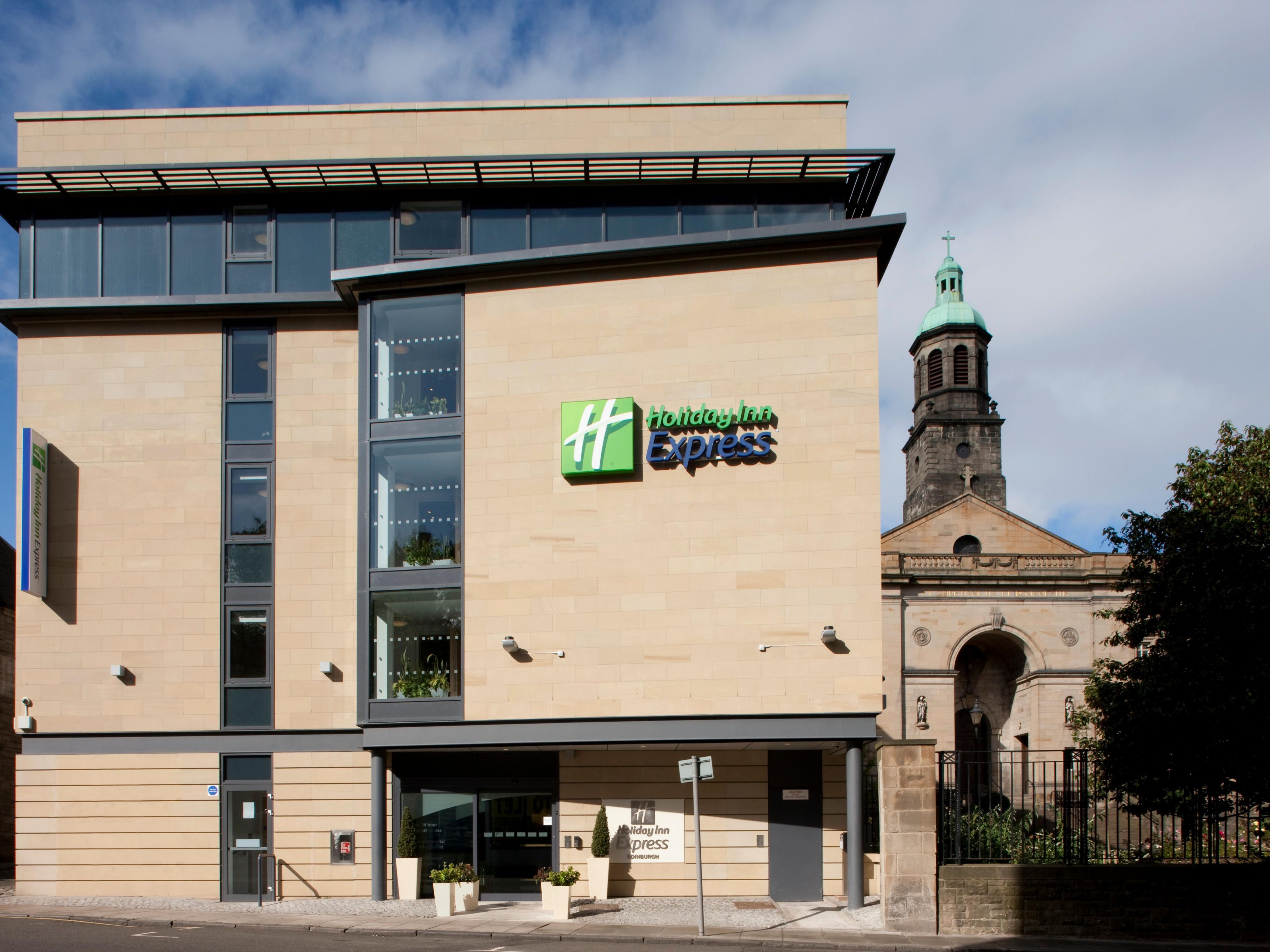 Holiday Inn Express Hotel Edinburgh - Royal Mile