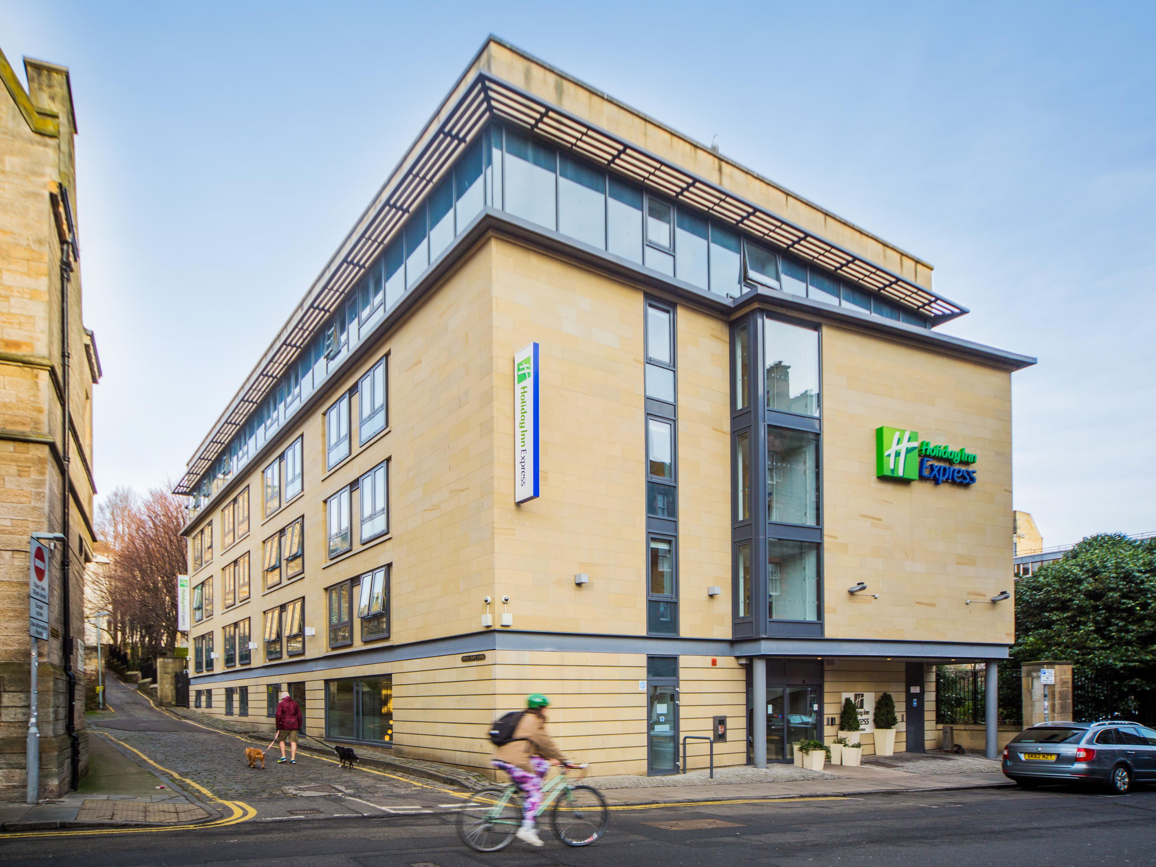 Centrally located on Edinburgh's historic Cowgate