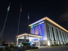 Holiday Inn Express Newark Airport – Elizabeth