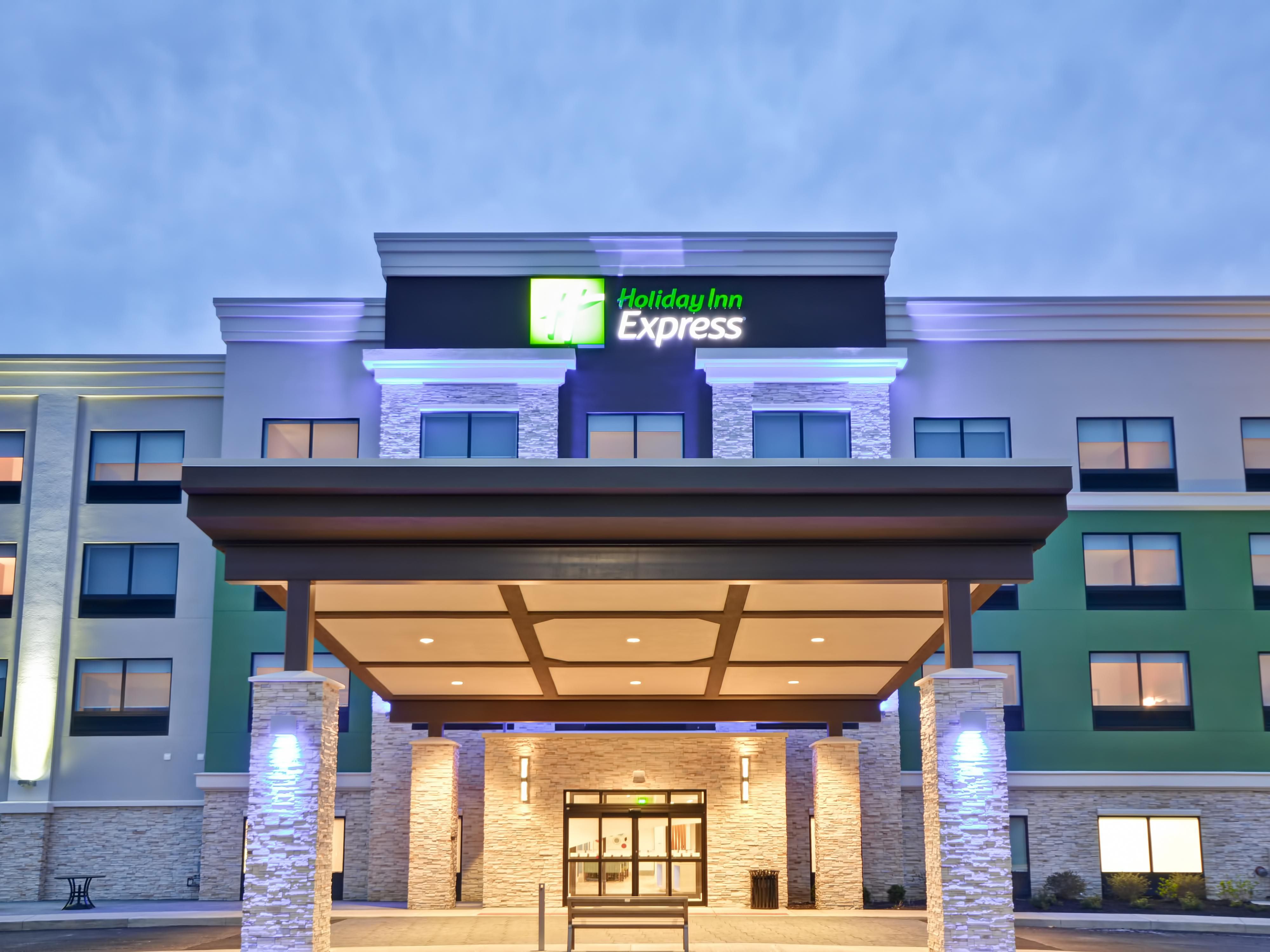 We are one of the closest hotels to all the concerts, athletics, and much more!