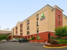 Holiday Inn Express Fairfax - Arlington Boulevard in Alexandria, Virginia