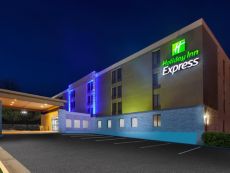 Holiday Inn Express 费尔法克斯 - 阿灵顿大道