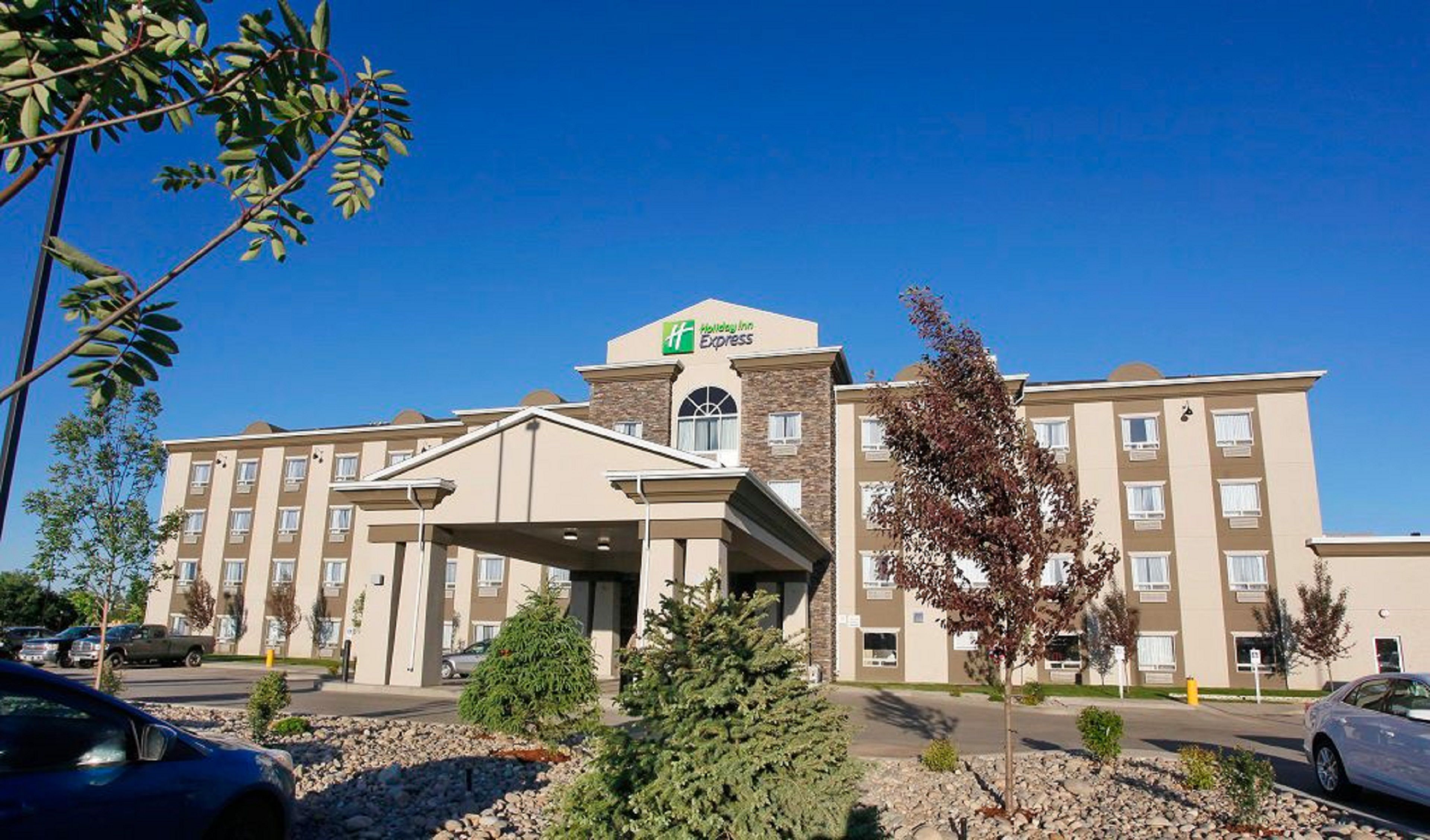 Holiday Inn Express ST堡。 JOHN