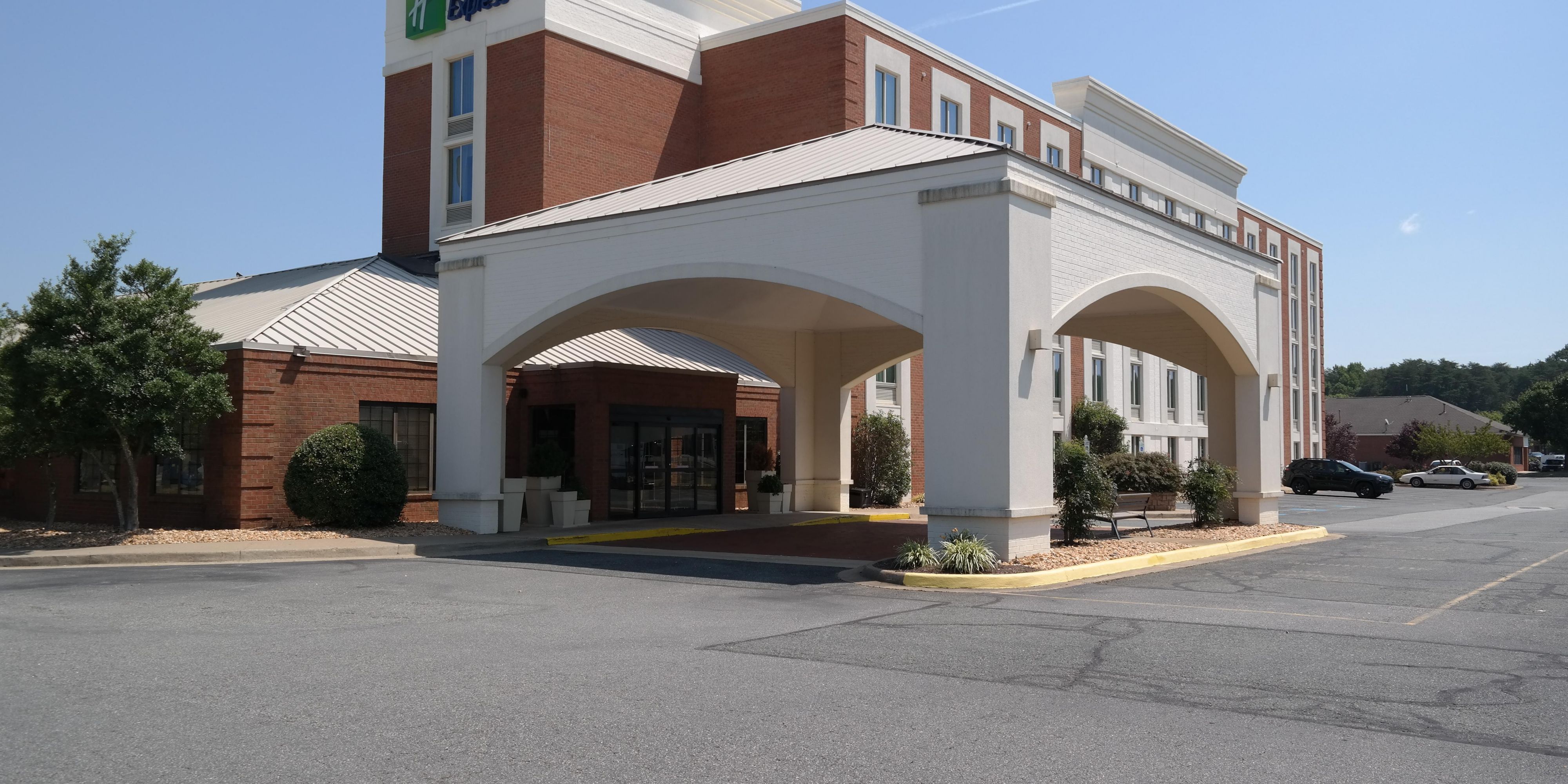 Centrally located between Ft. AP Hill, Quantico, NSF Dahlgren, multiple government agencies and defense contractors. 