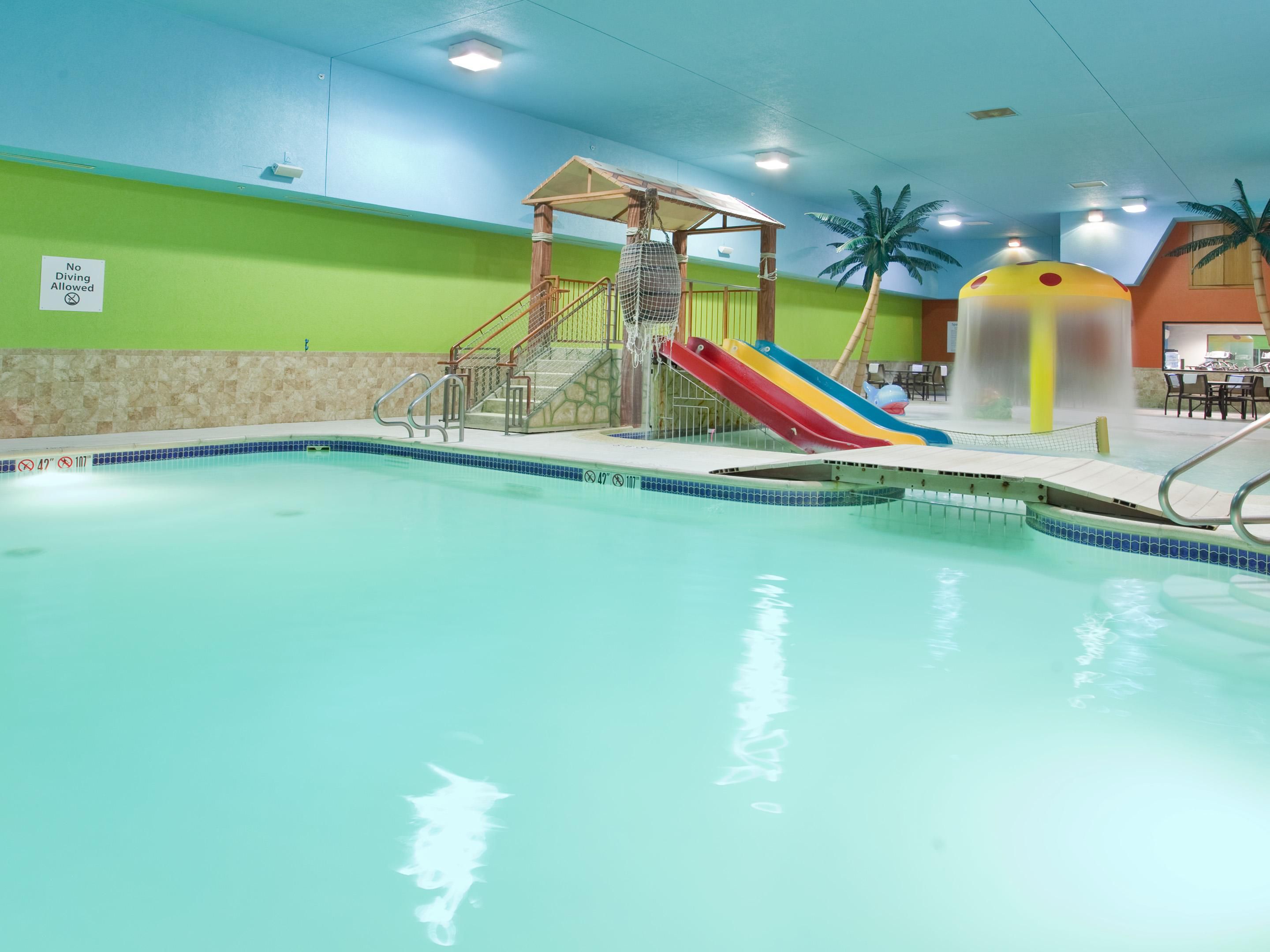 Looking for a family getaway? We have indoor fun for you and the kids at the Holiday Inn Express Fremont. In addition to our pool and hot tub our Indoor Water area includes 3 small slides and water features to play in! Pool area is open 5am - 10pm daily. 