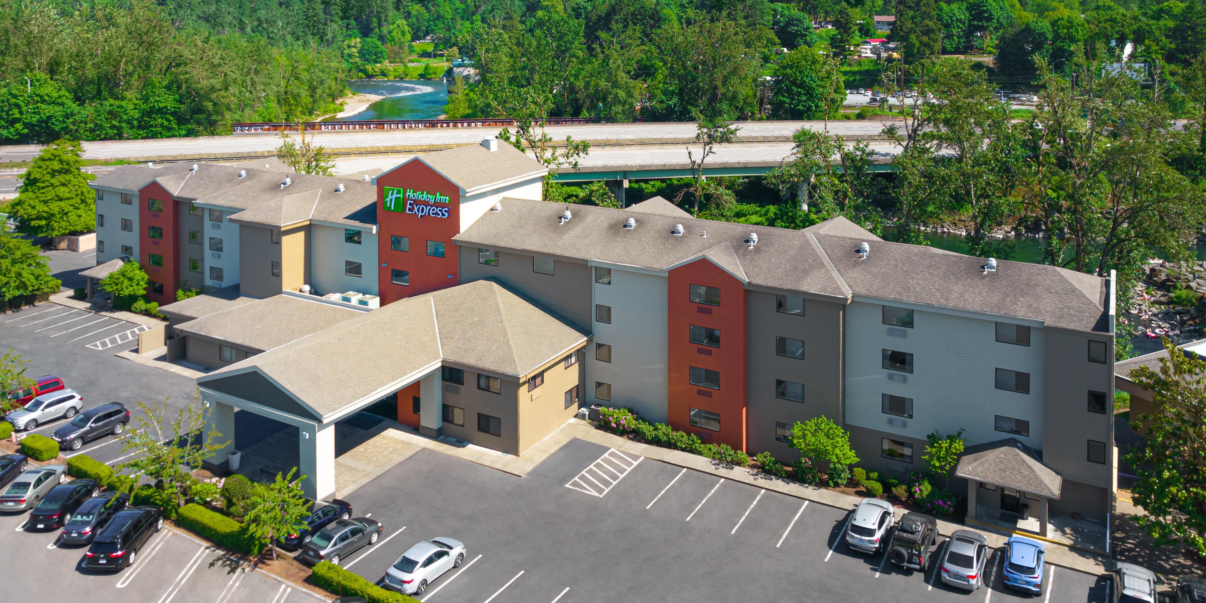 Hotels In Clackamas Oregon With Pools Holiday Inn Express Portland Se - Clackamas Area