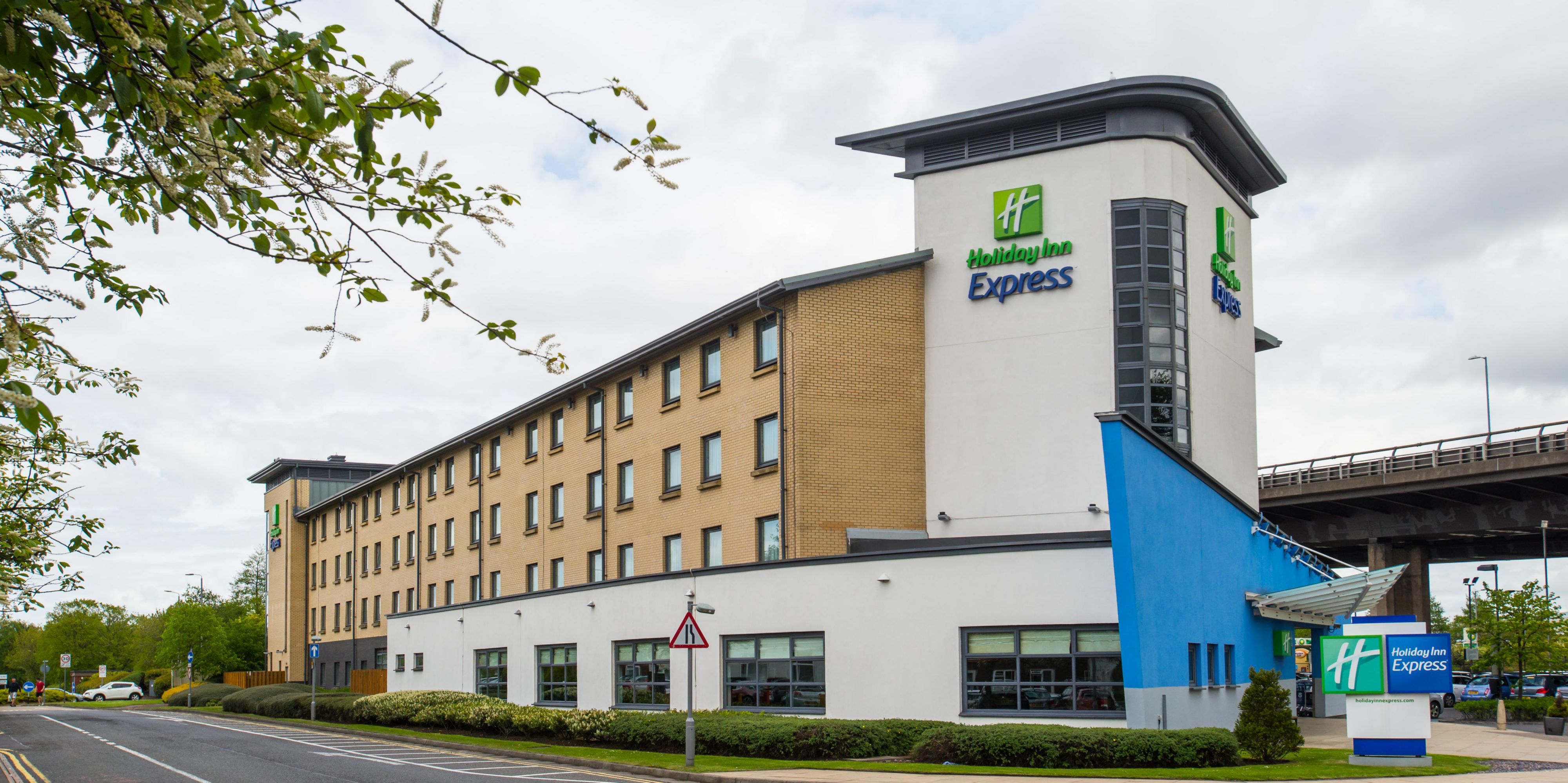 Holiday Inn Express Glasgow Airport