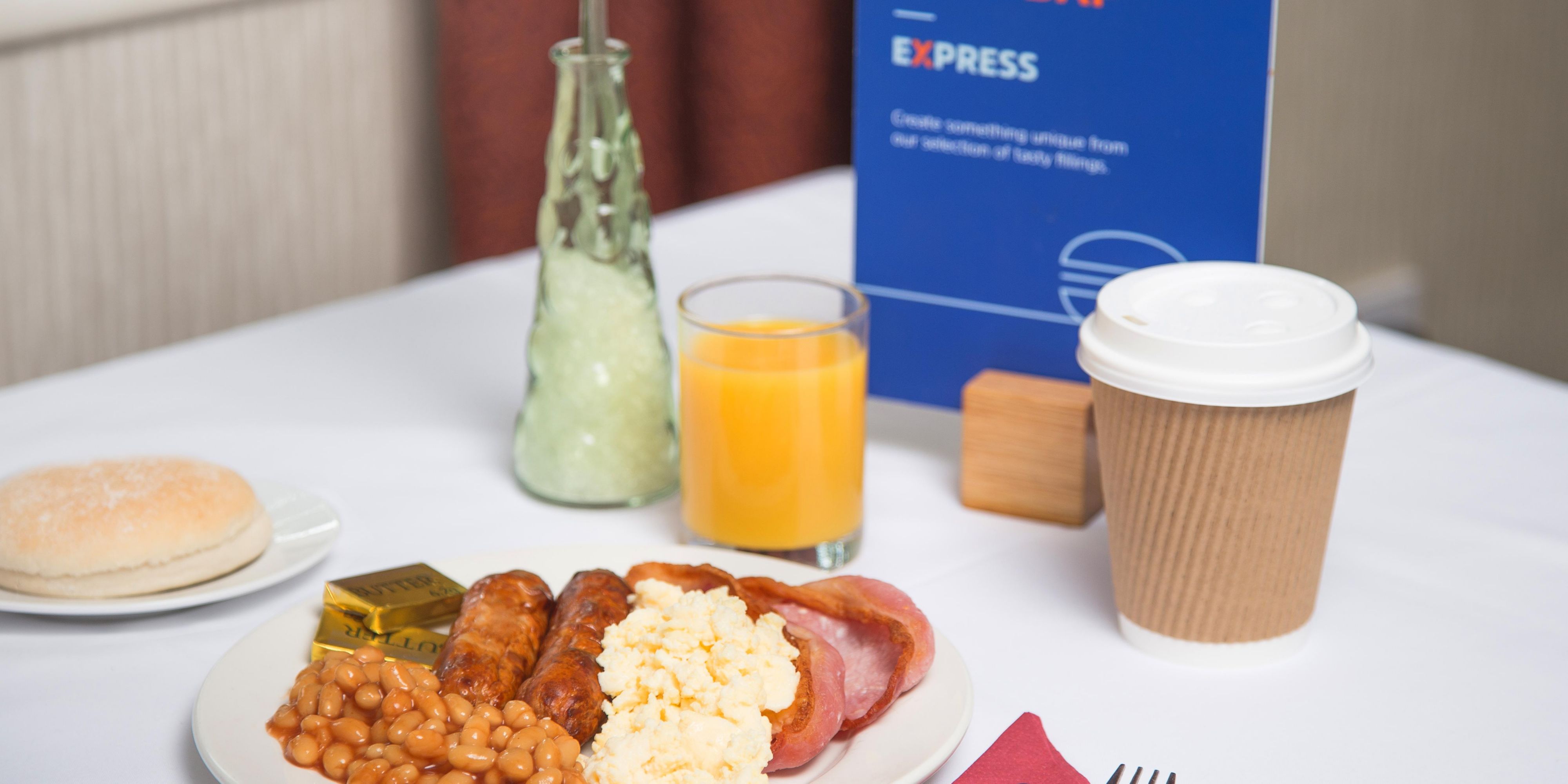 Awaken your appetite with a plentiful continental buffet breakfast including croissants, muffins, fresh fruit, cereals, yoghurt, scrambled eggs, sausages and baked beans, as well as a choice of fruit juices and unlimited tea and coffee.