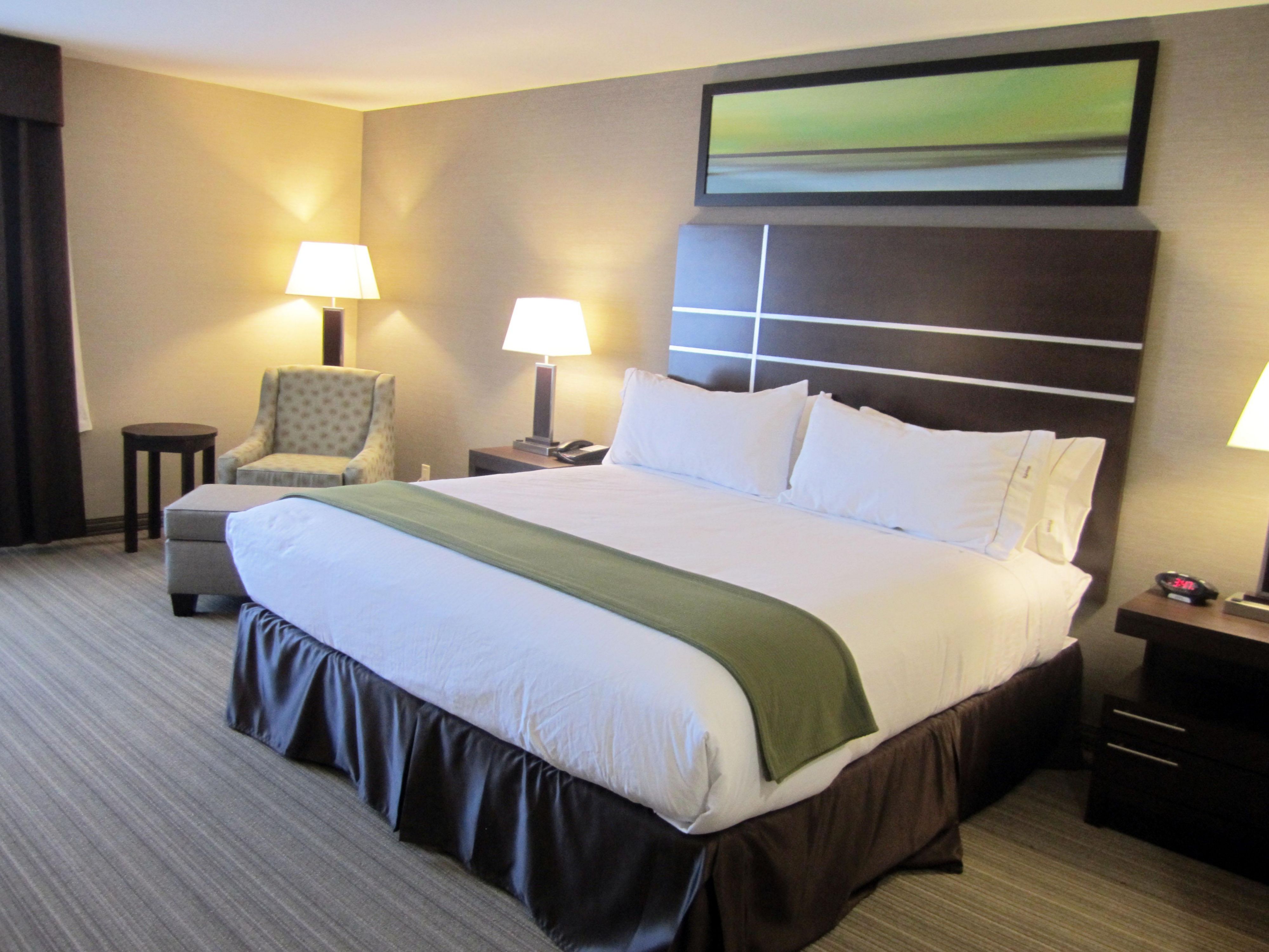 King Bed Guest Room