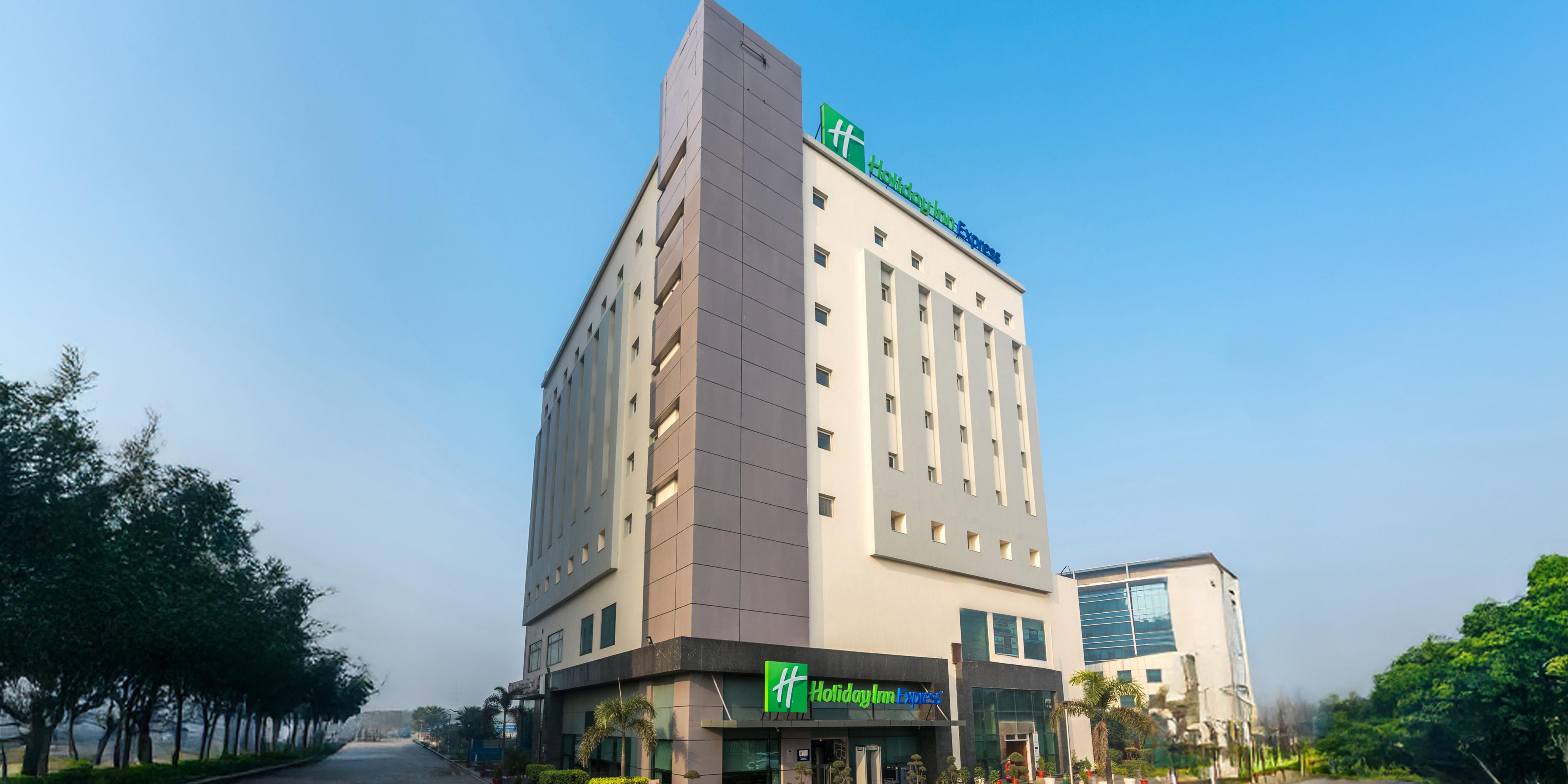 Holiday Inn Express Greater Noida Knowledge Park