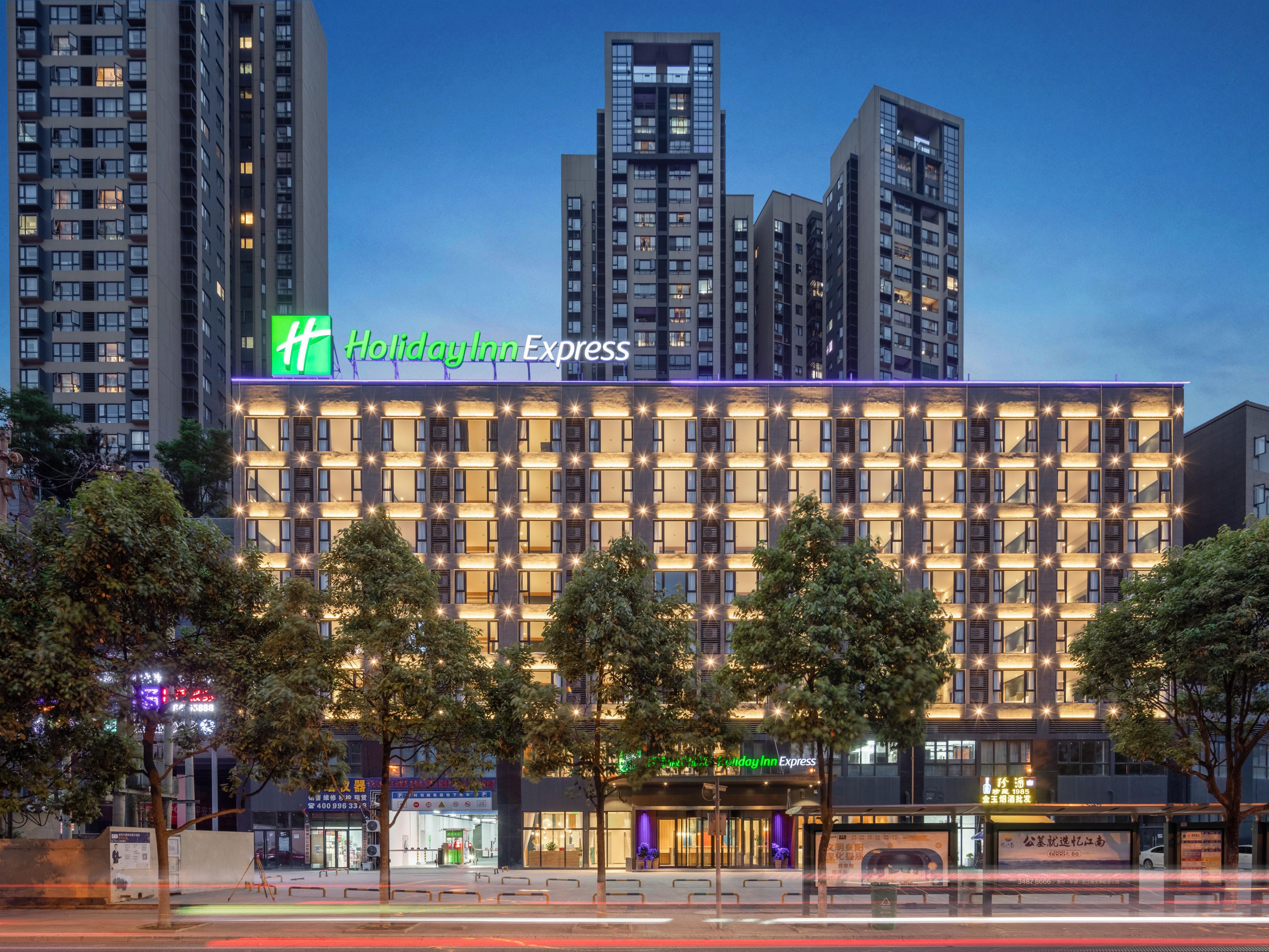 The hotel outside