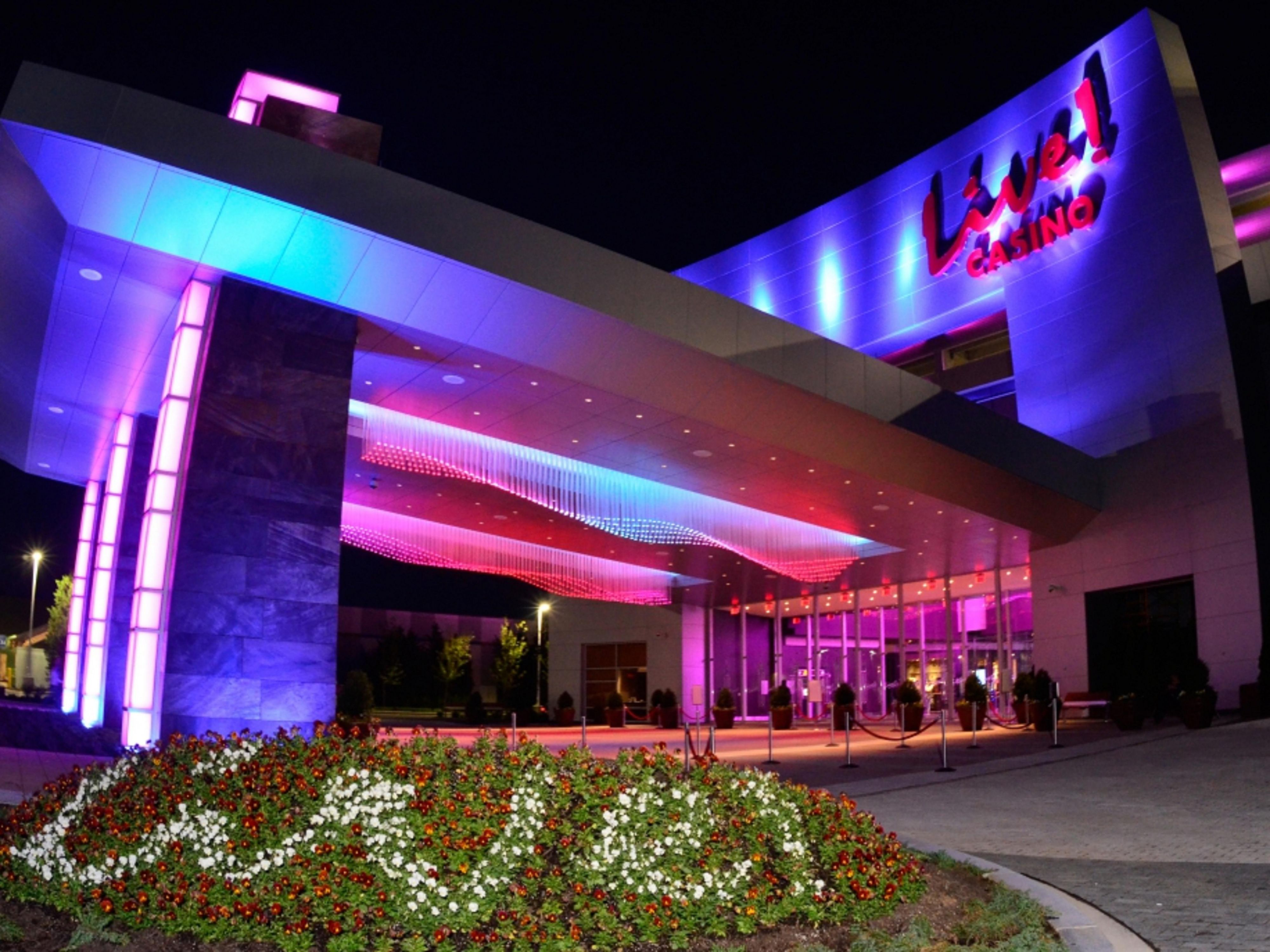 Live! Casino is only 2 miles away and our complimentary 24-hour airport shuttle can take you there!