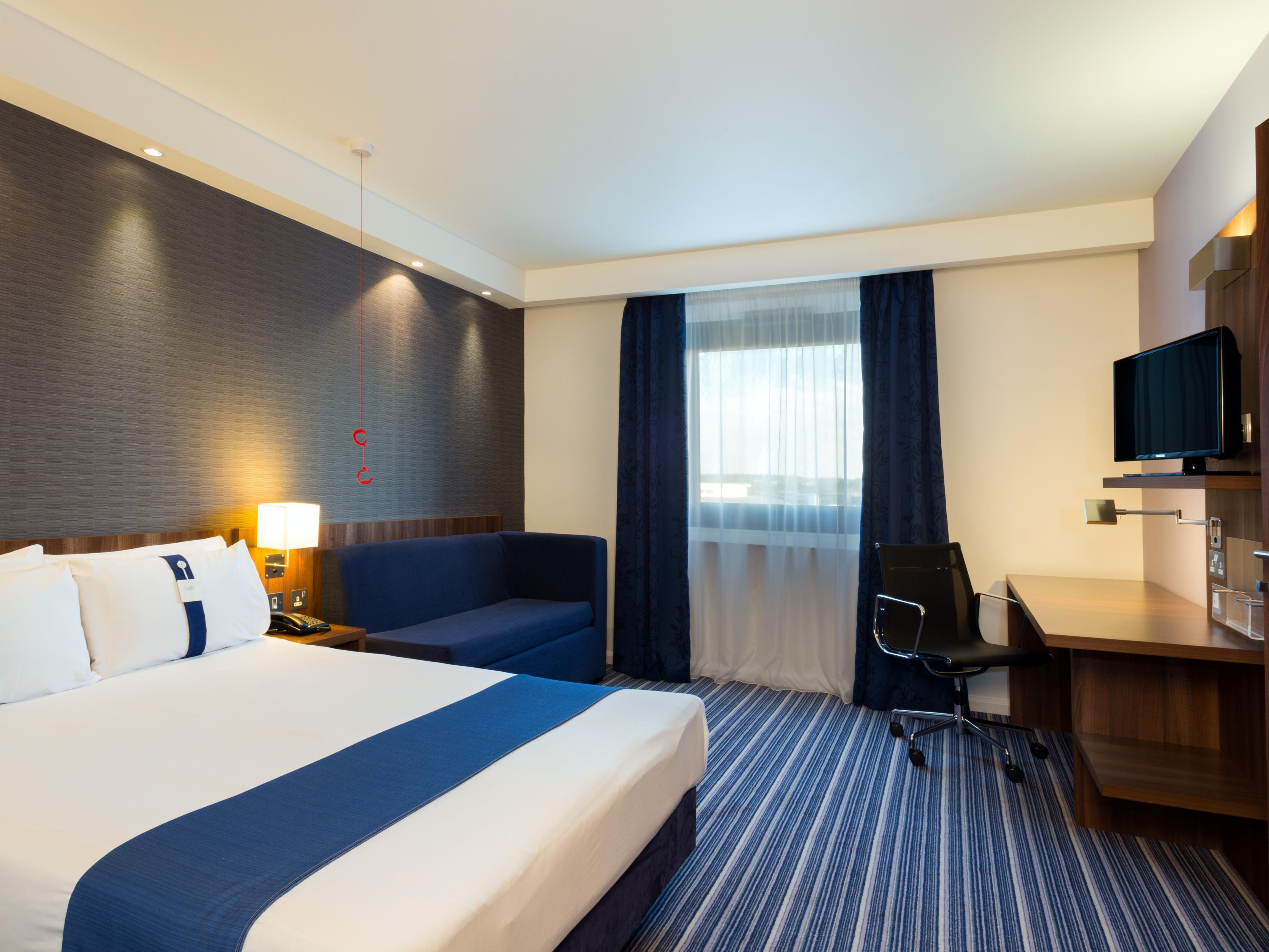 Holiday Inn Express Harlow Hotel by IHG