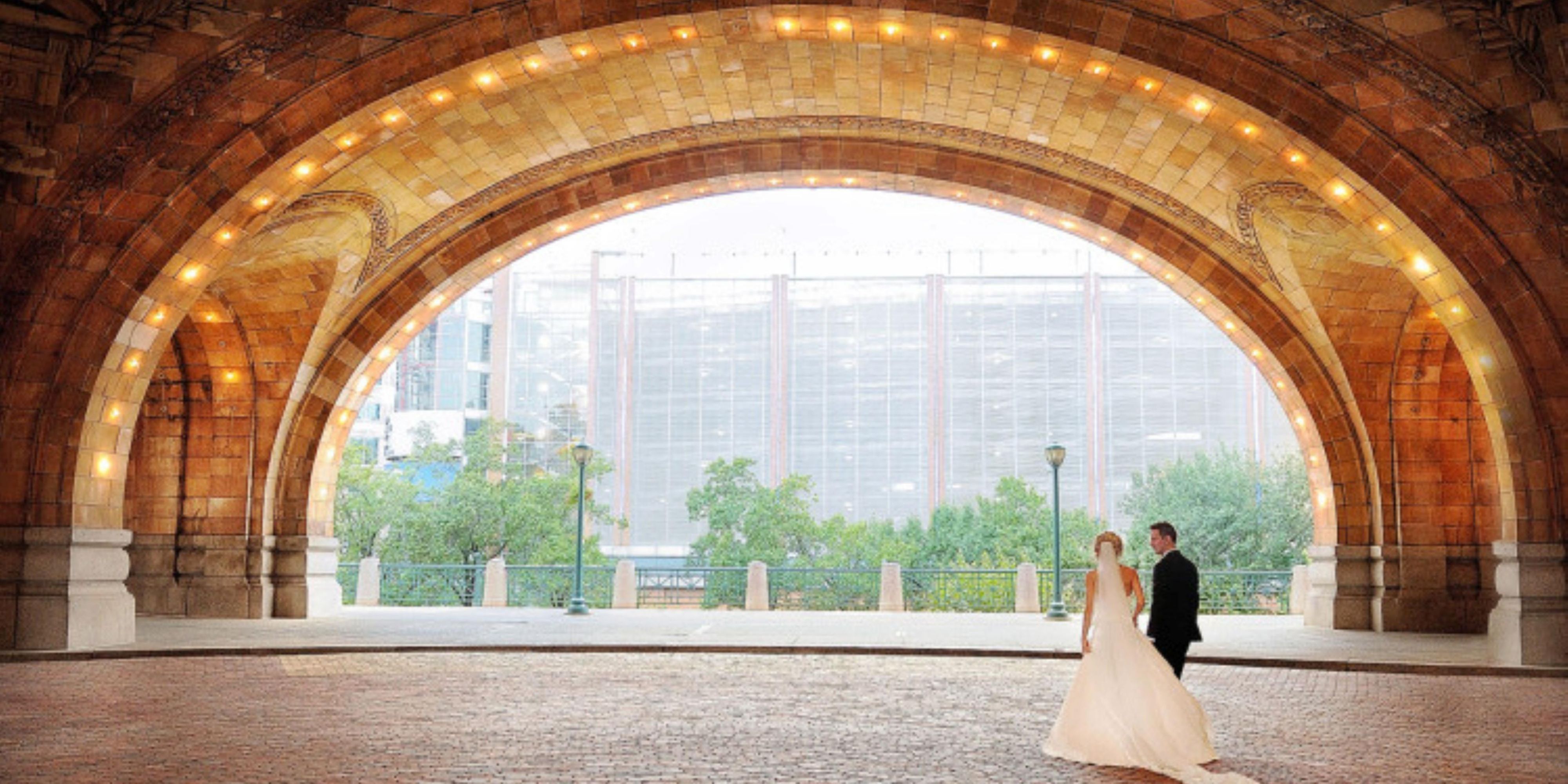 

   Here at the Holiday Inn Express Pittsburgh-North we know how important your wedding day is. That's why we make your hotel planning as seamless as possible. From digital contracts, booking links and sight tours on your time to vendor lists everything we do is designed to make booking your group block effortless for you.

    Your friends and fa