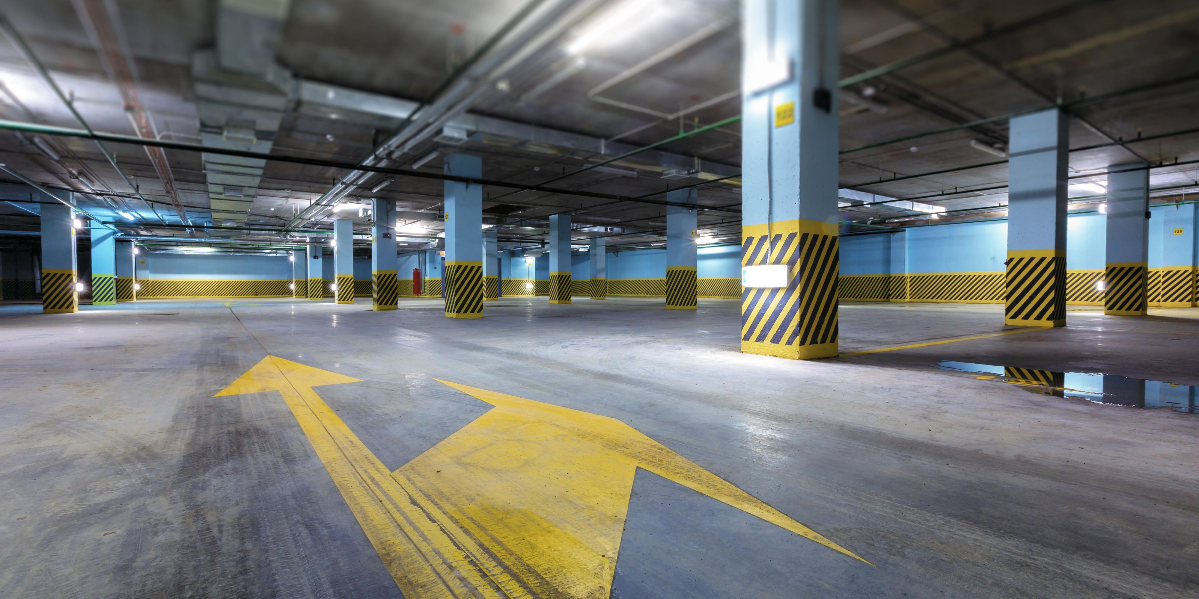 Book your parking space now with discounted rates at Q Park Molenpoort, only 150 meters from our hotel!