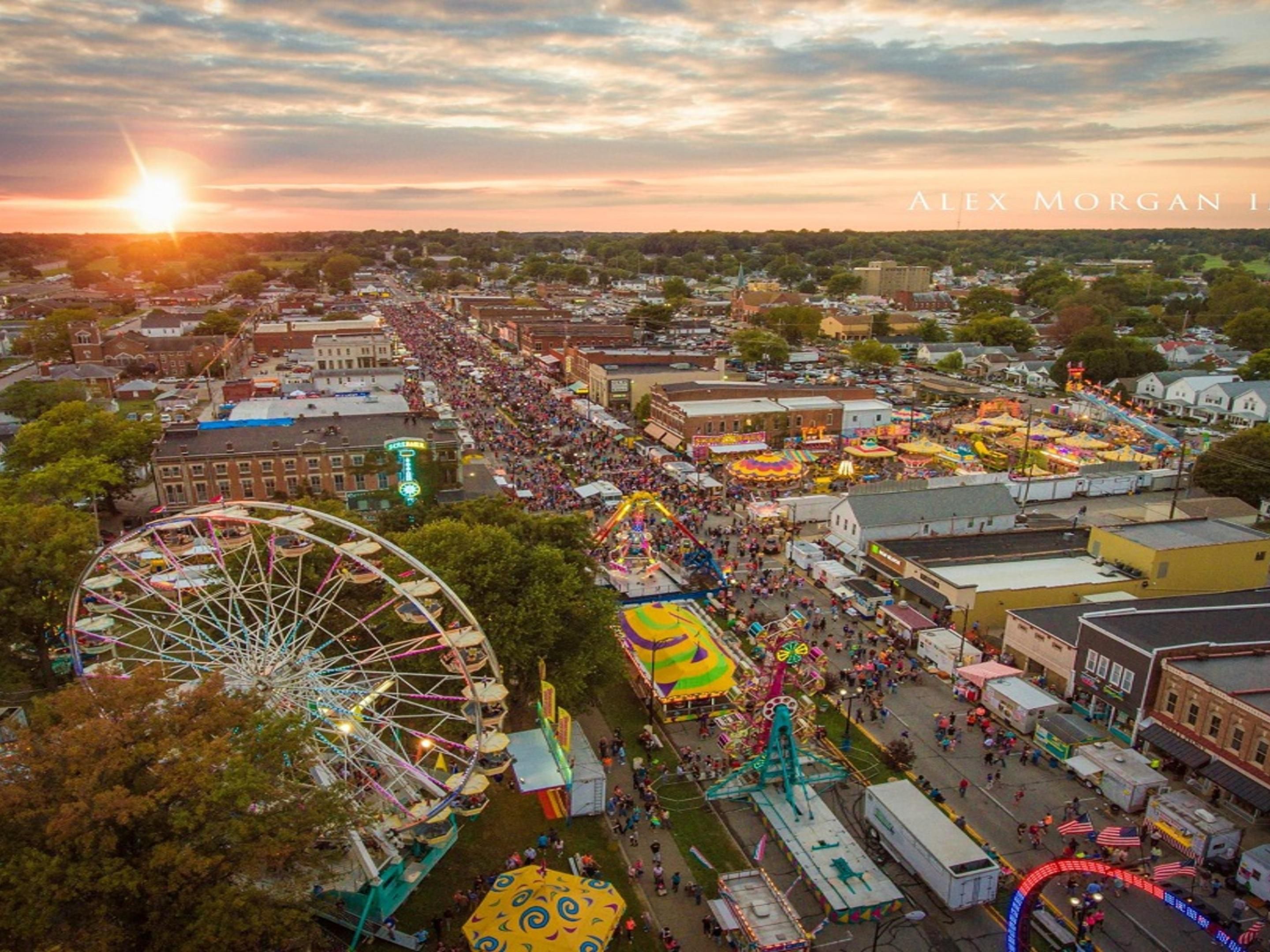 Hotels in Henderson, KY Holiday Inn Express Henderson N Evansville South