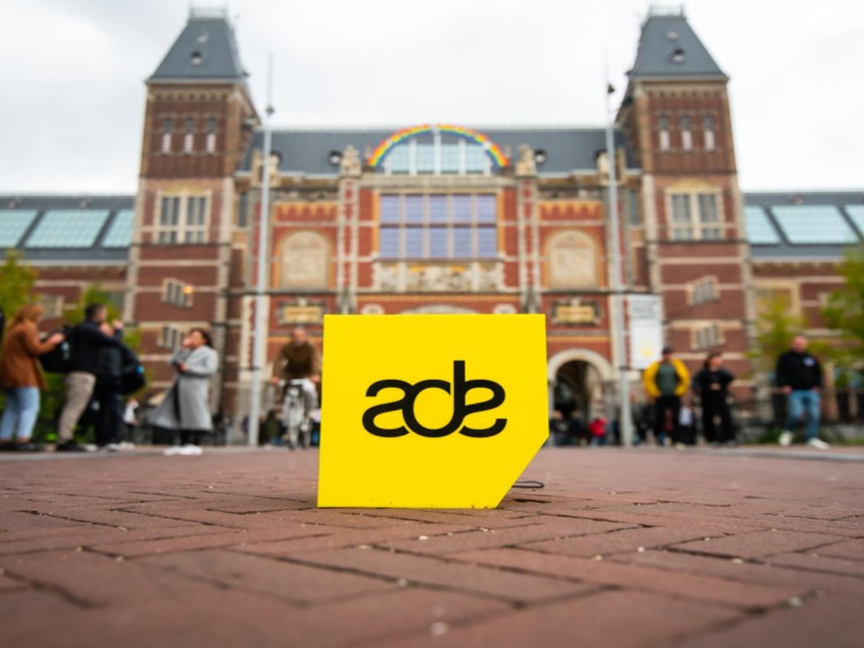 From October 22 to the 26, the 30th edition of the Amsterdam Dance Event (ADE 2025) will take place. During this week, the city comes alive with the best parties and festivals across Amsterdam. Experience ADE to the fullest and stay comfortably close to all the events at our nearby hotel.