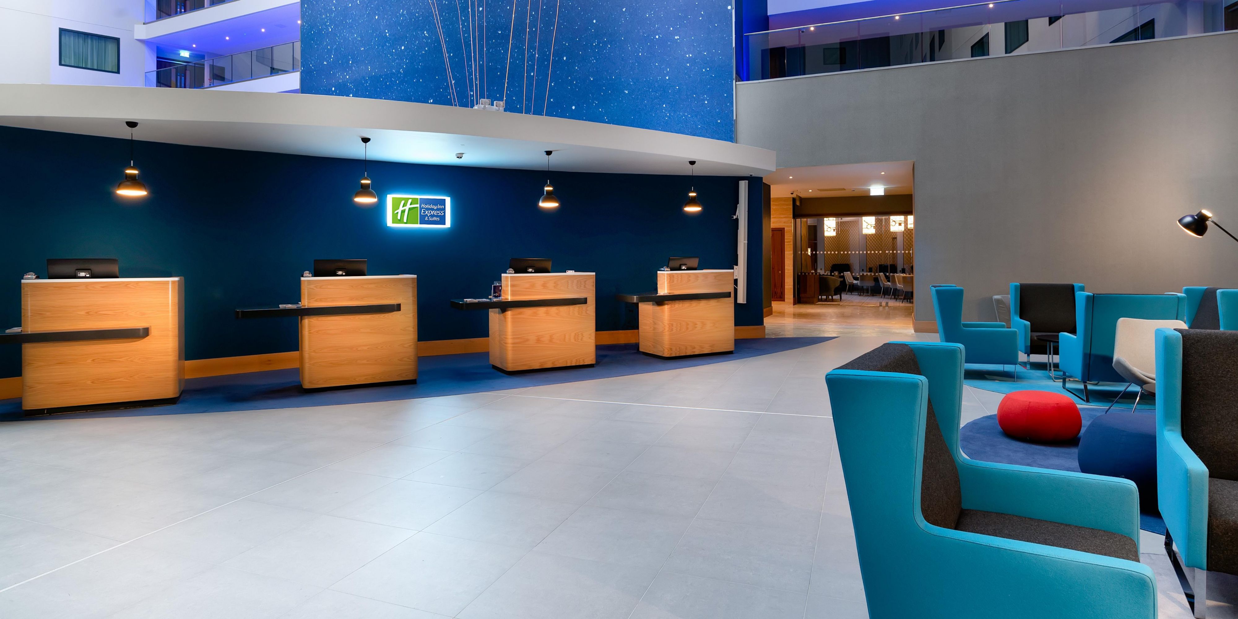 Heathrow Airport Terminal 4 Hotels | Holiday Inn Express London Heathrow T4