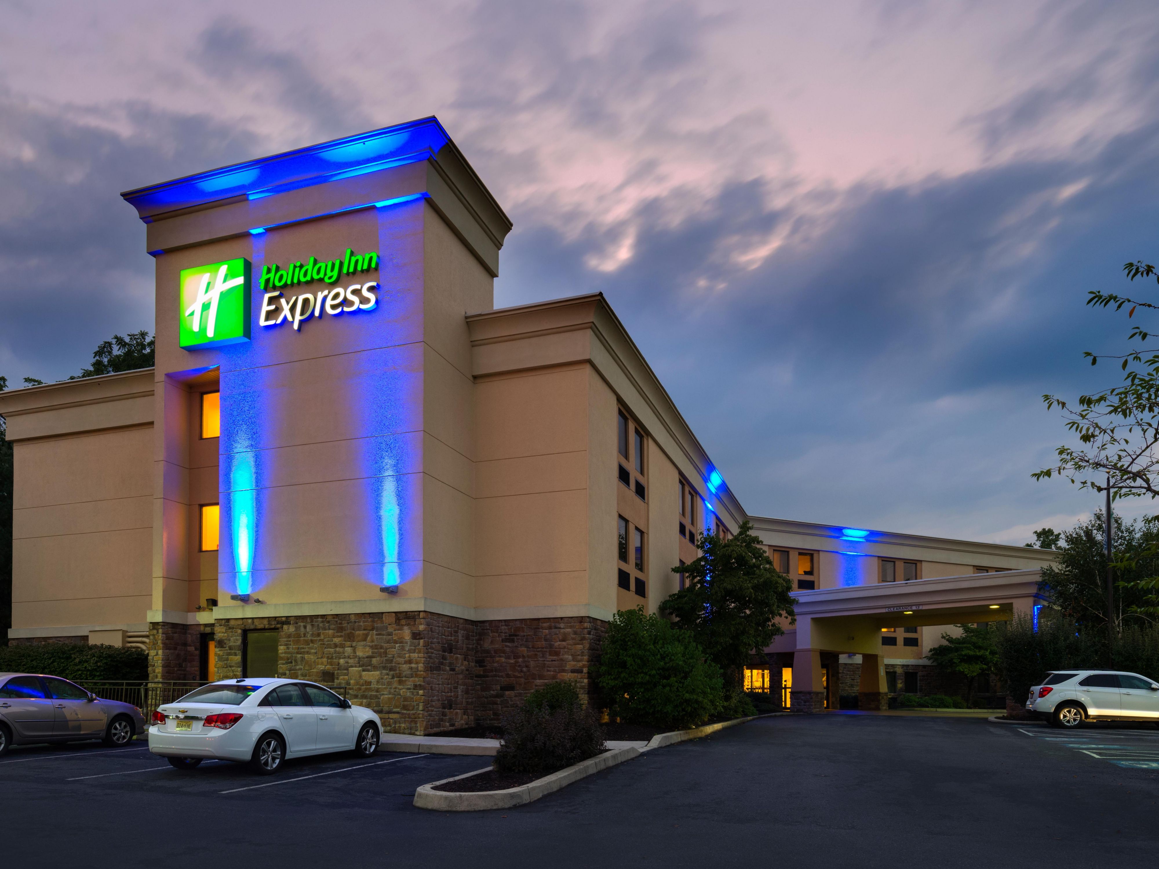 Affordable Hotels near Hershey Park, PA | Holiday Inn Express Hershey ...