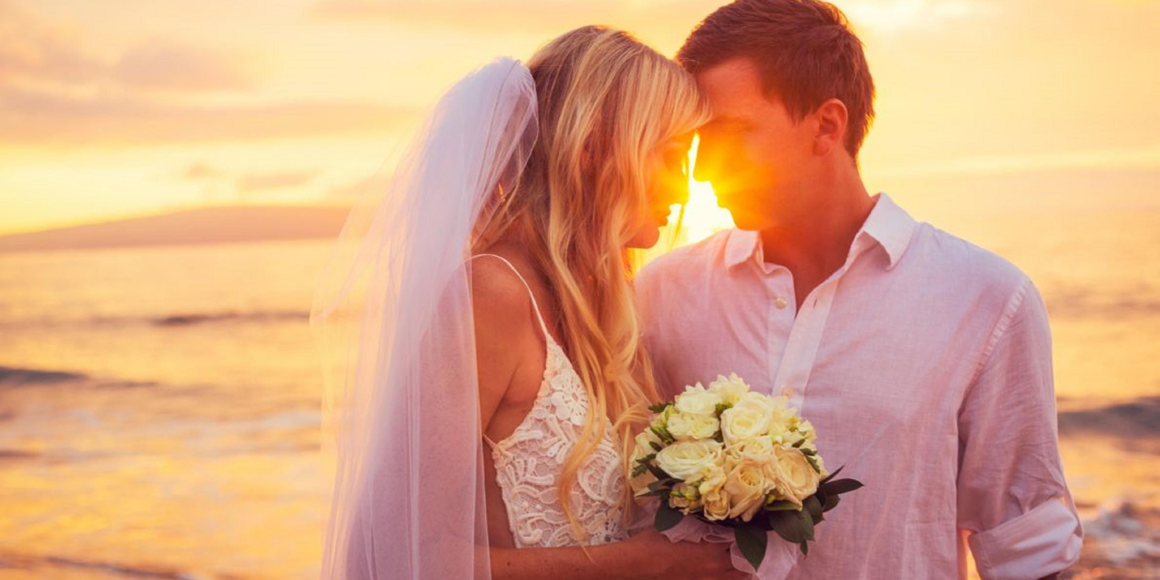We've partnered with the best in Jacksonville when it comes to weddings and events.  Whether it's an amazing rehearsal dinner in our 1,800 square feet of space or planning your entire wedding, Tiffany has you covered.