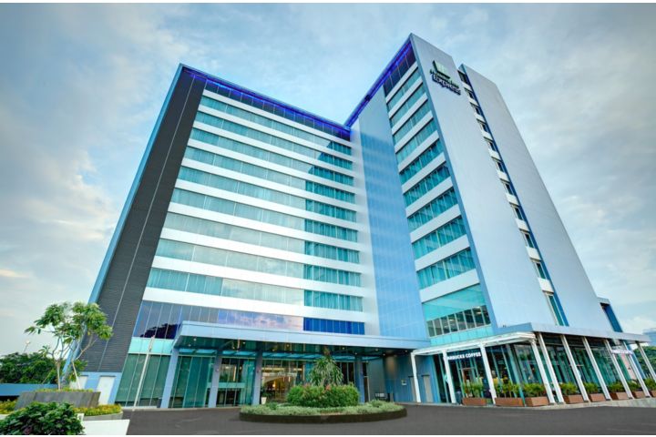 Holiday Inn Express Jakarta International Exp