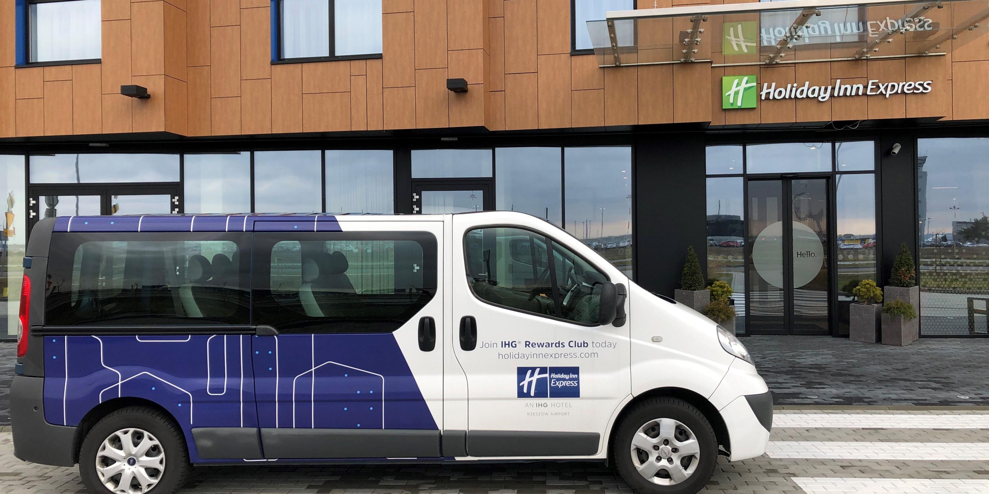 For our guests, the Holiday Inn Express Rzeszów Airport hotel offers a free shuttle bus to and from the airport.