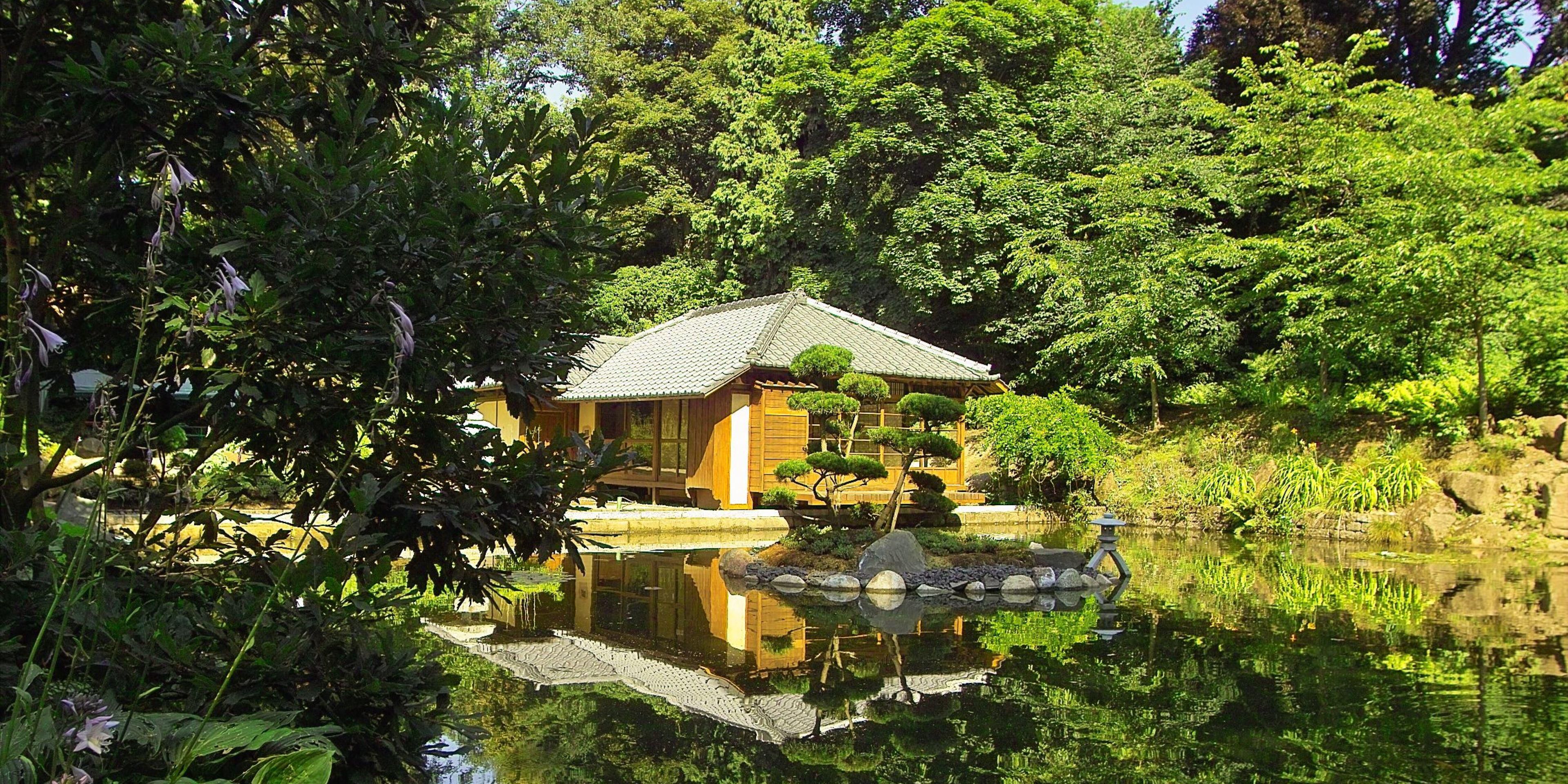 A piece of the far east in the southwest. With about 13.500 m2 the Japanese Garden Kaiserslautern has become the largest Japanese Garden in Europe and the first of this kind in Rhineland-Palatinate.