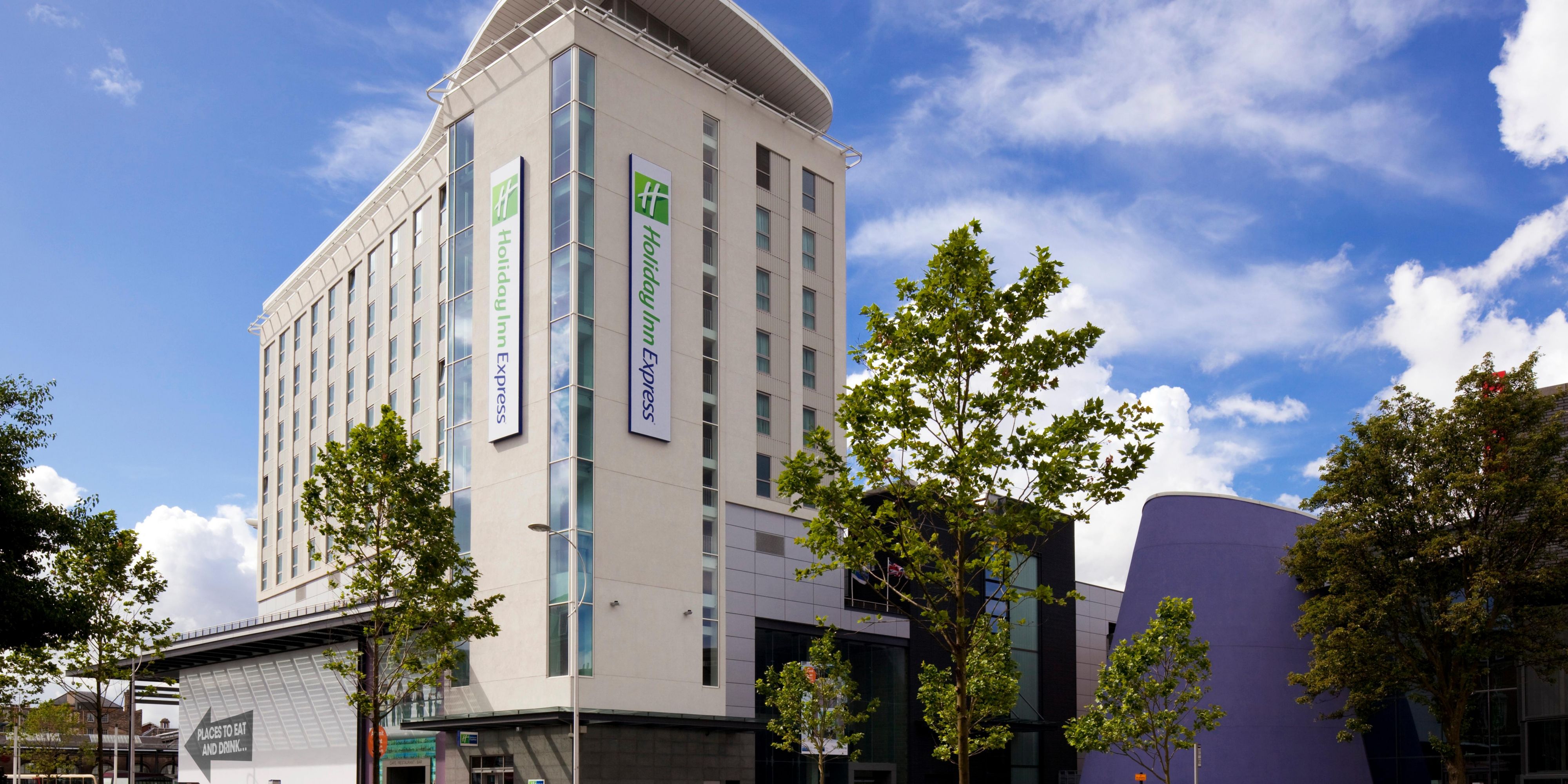 Tutustu 38+ imagen holiday inn express hull