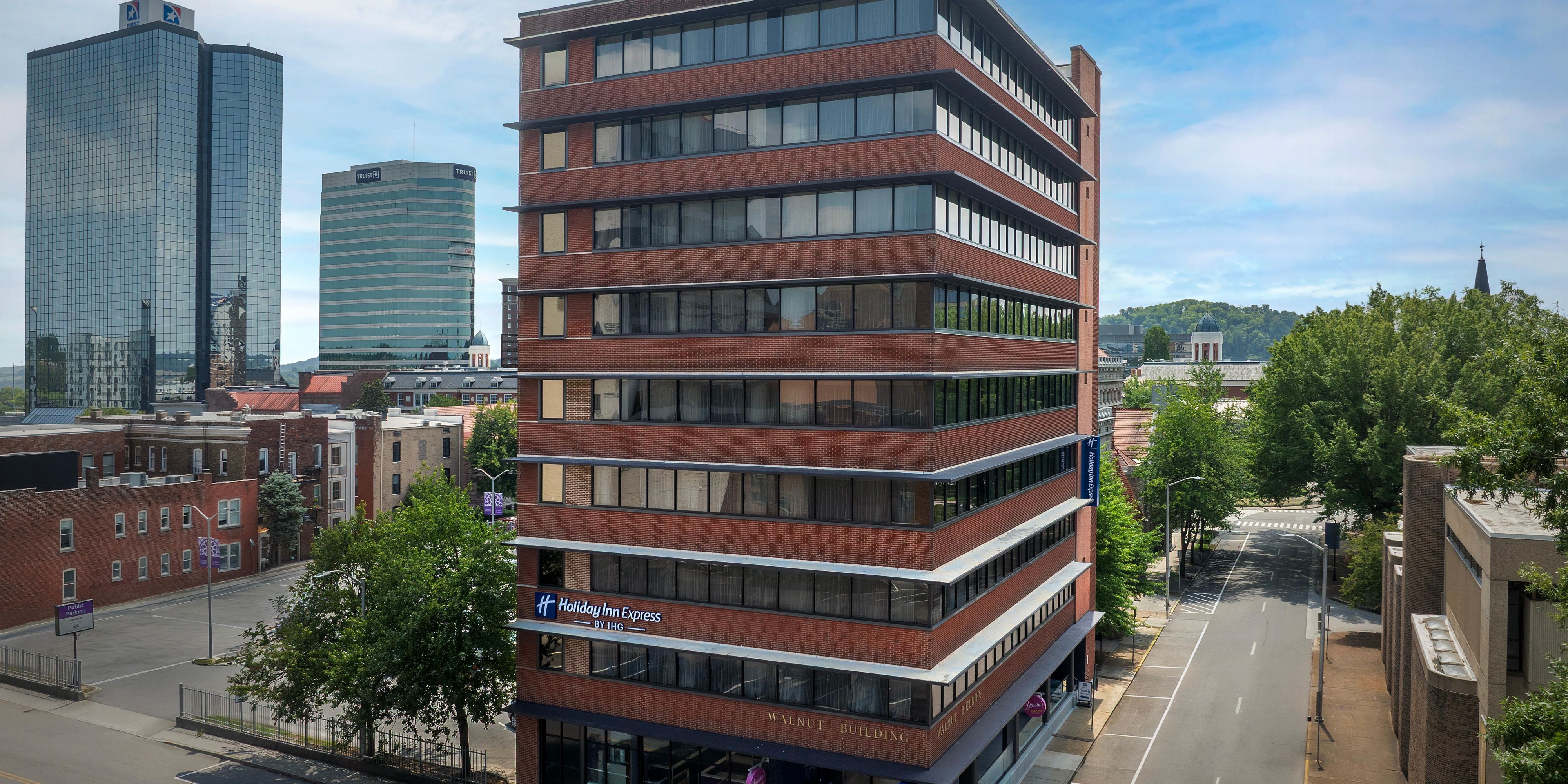 Holiday Inn Express Knoxville Downtown
