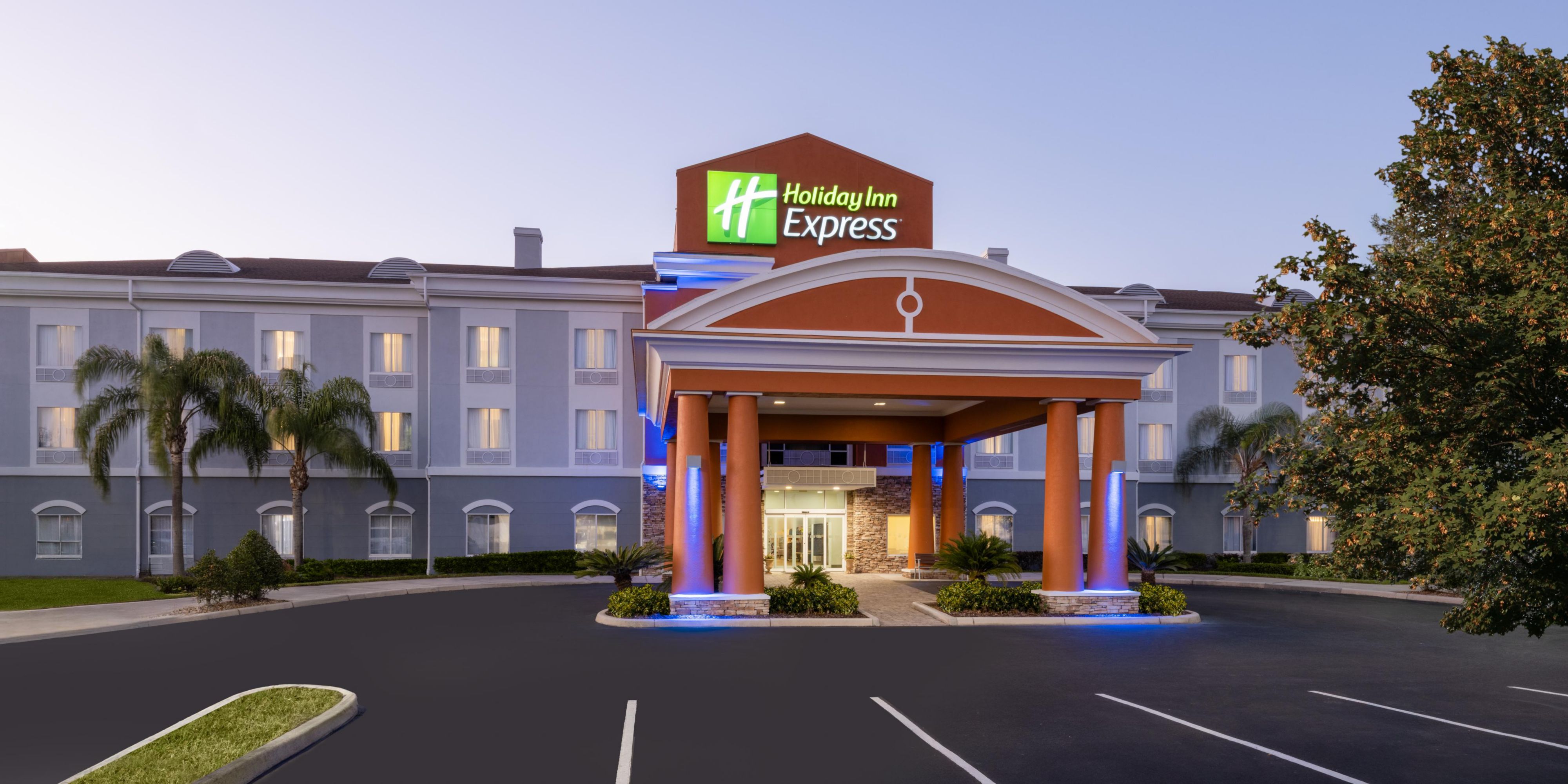 Holiday Inn Express 湖威尔士的N -冬季避风港