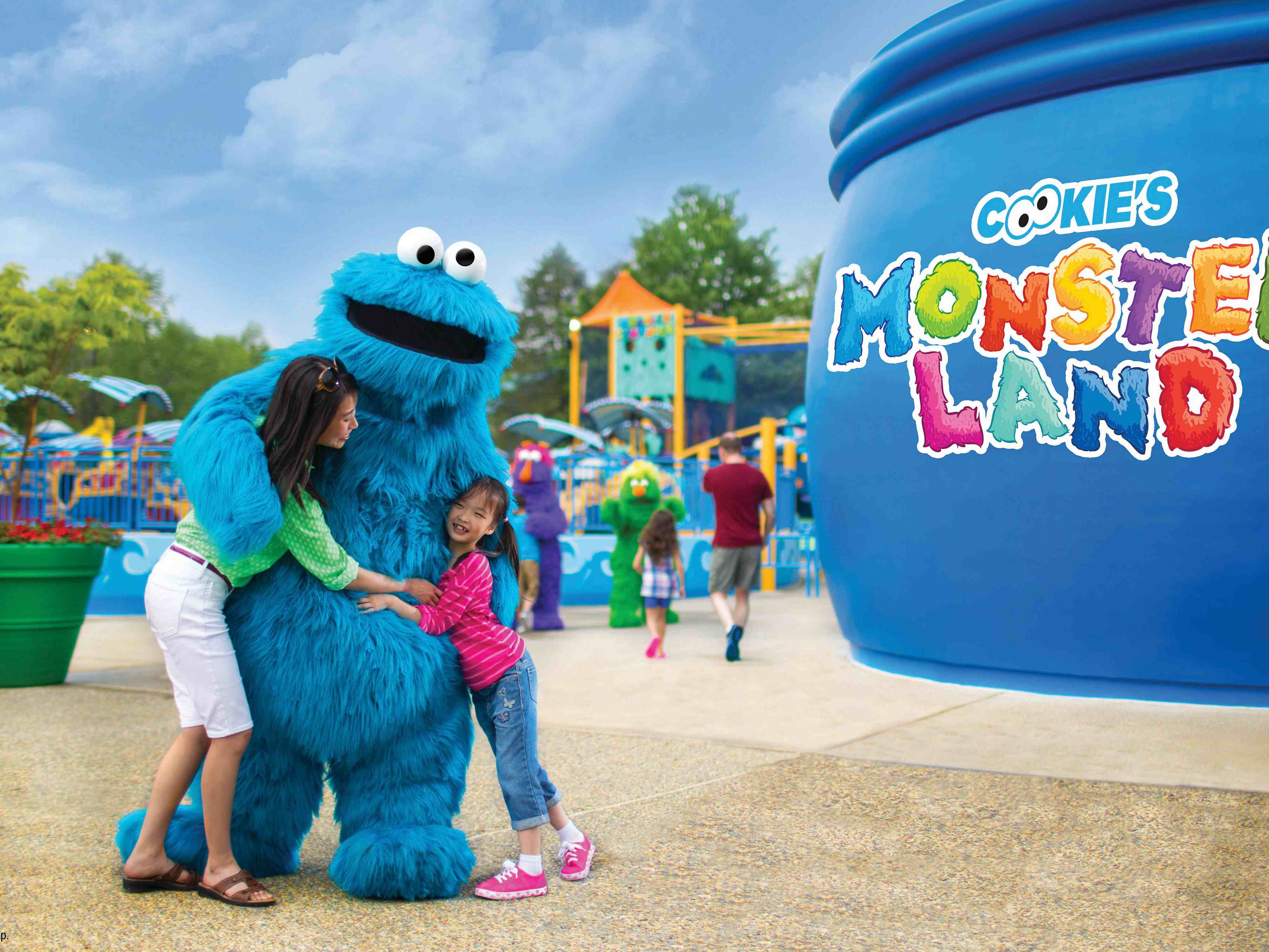 Cookie's Monster Land - 1 mile from the hotel