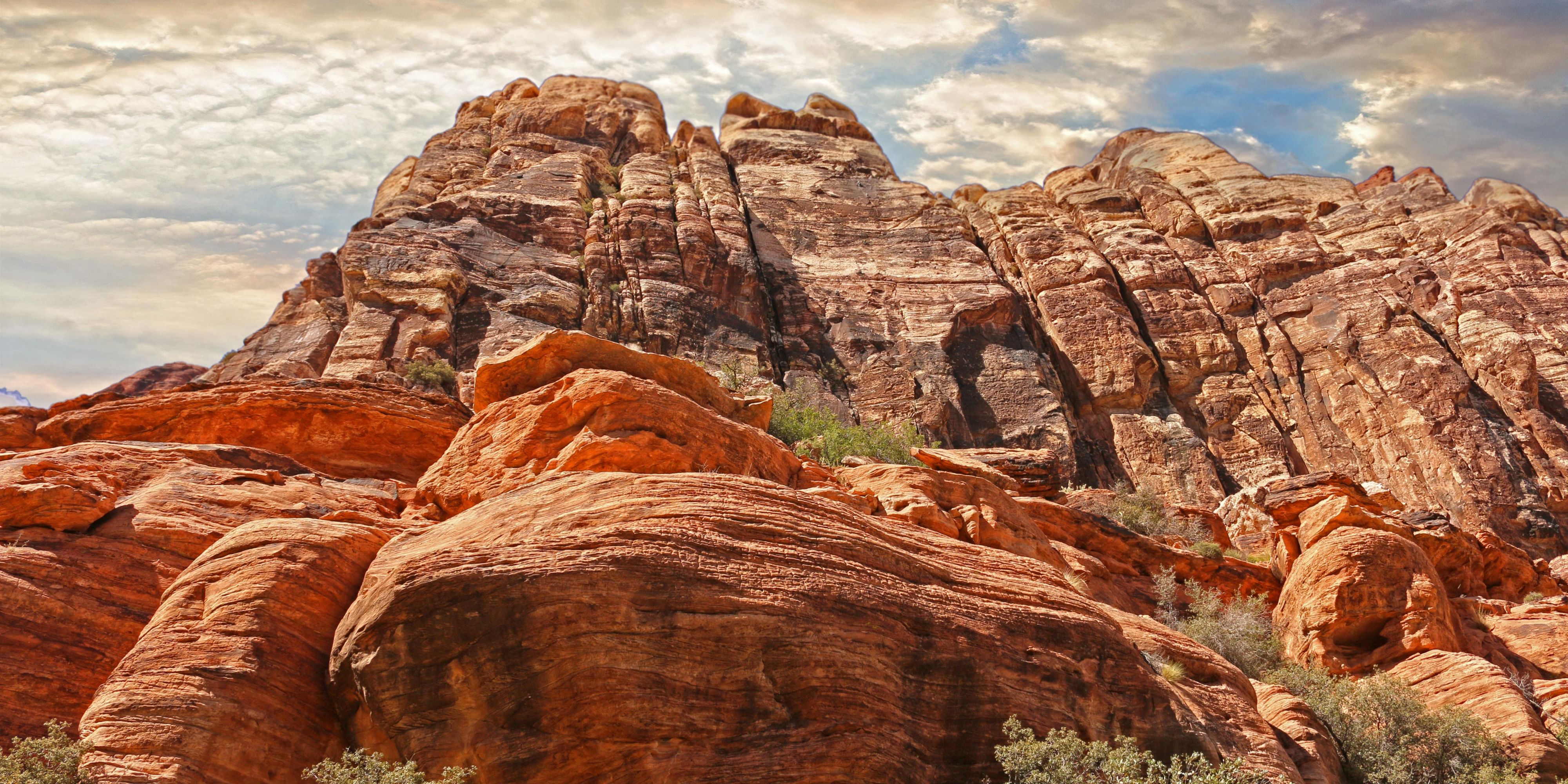 If you're looking to beat the crowds in Las Vegas, Red Rock Canyon is a short drive from our property.  Immerse yourself in nature, relax, and enjoy the natural beauty in the middle of the desert. 