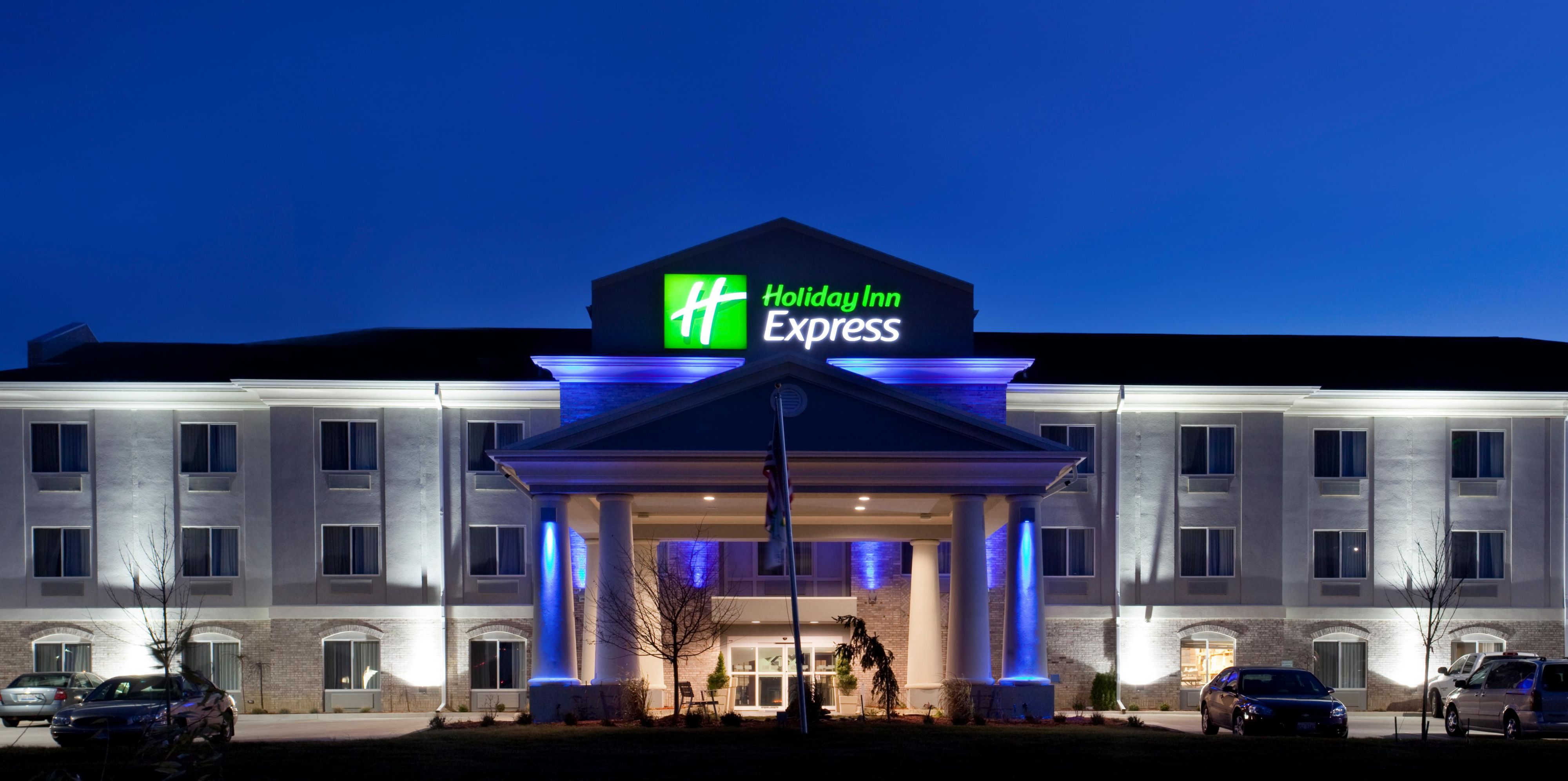 Holiday Inn Express Le Roy -  Bloomington Area