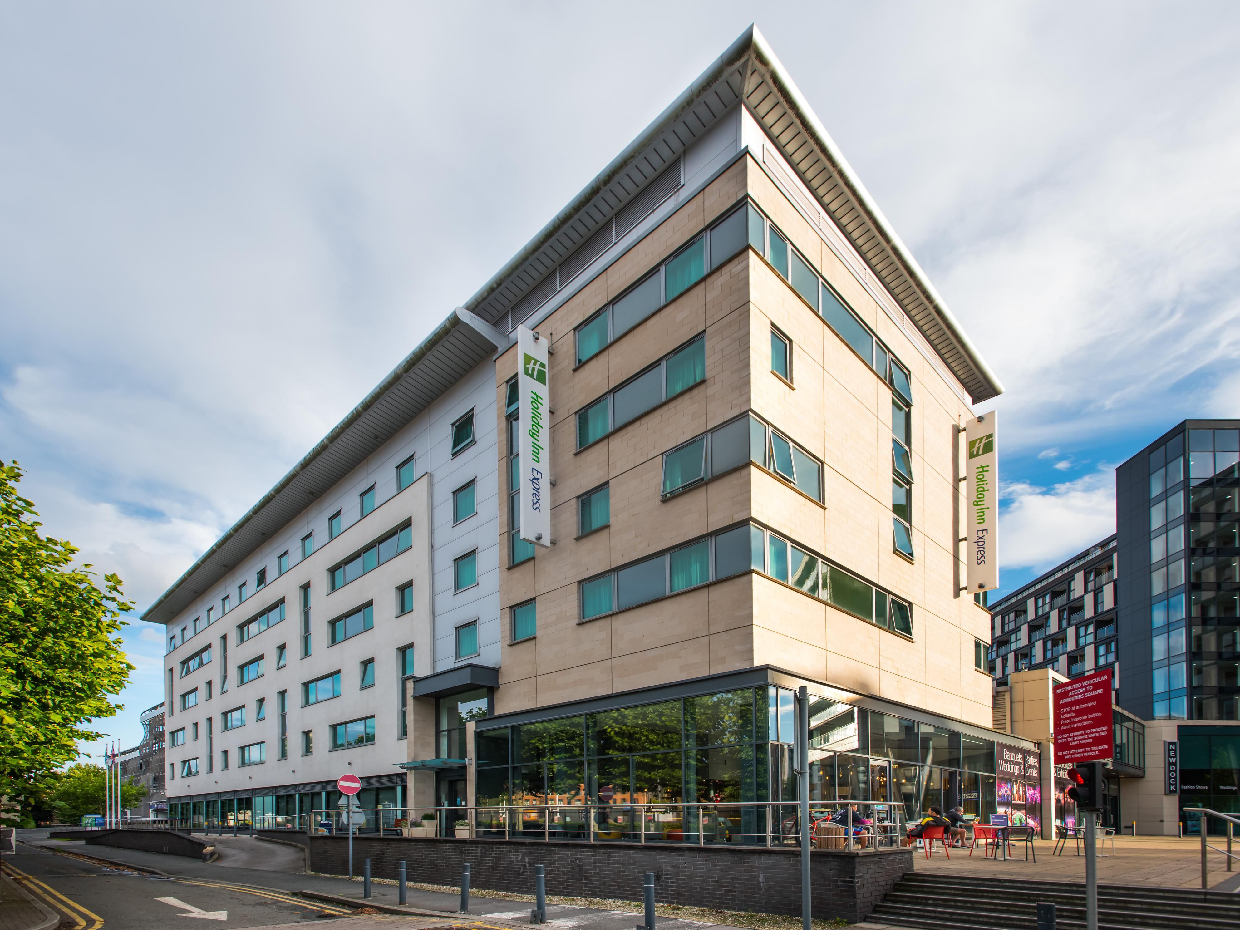 Welcome to Holiday Inn Express Leeds Armouries