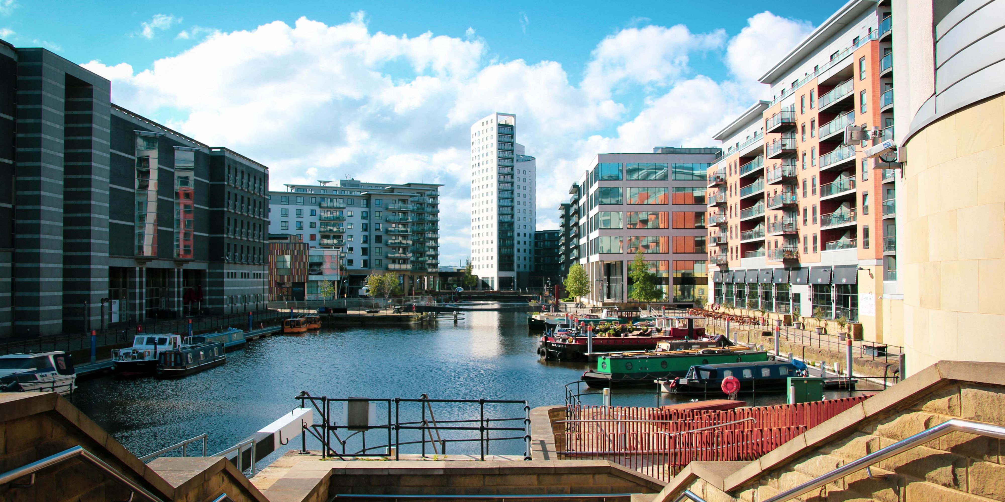 Shops, restaurants, attractions and nightlife are all within an easy walking distance from our location in Leeds Docks, right next to the Royal Armouries.