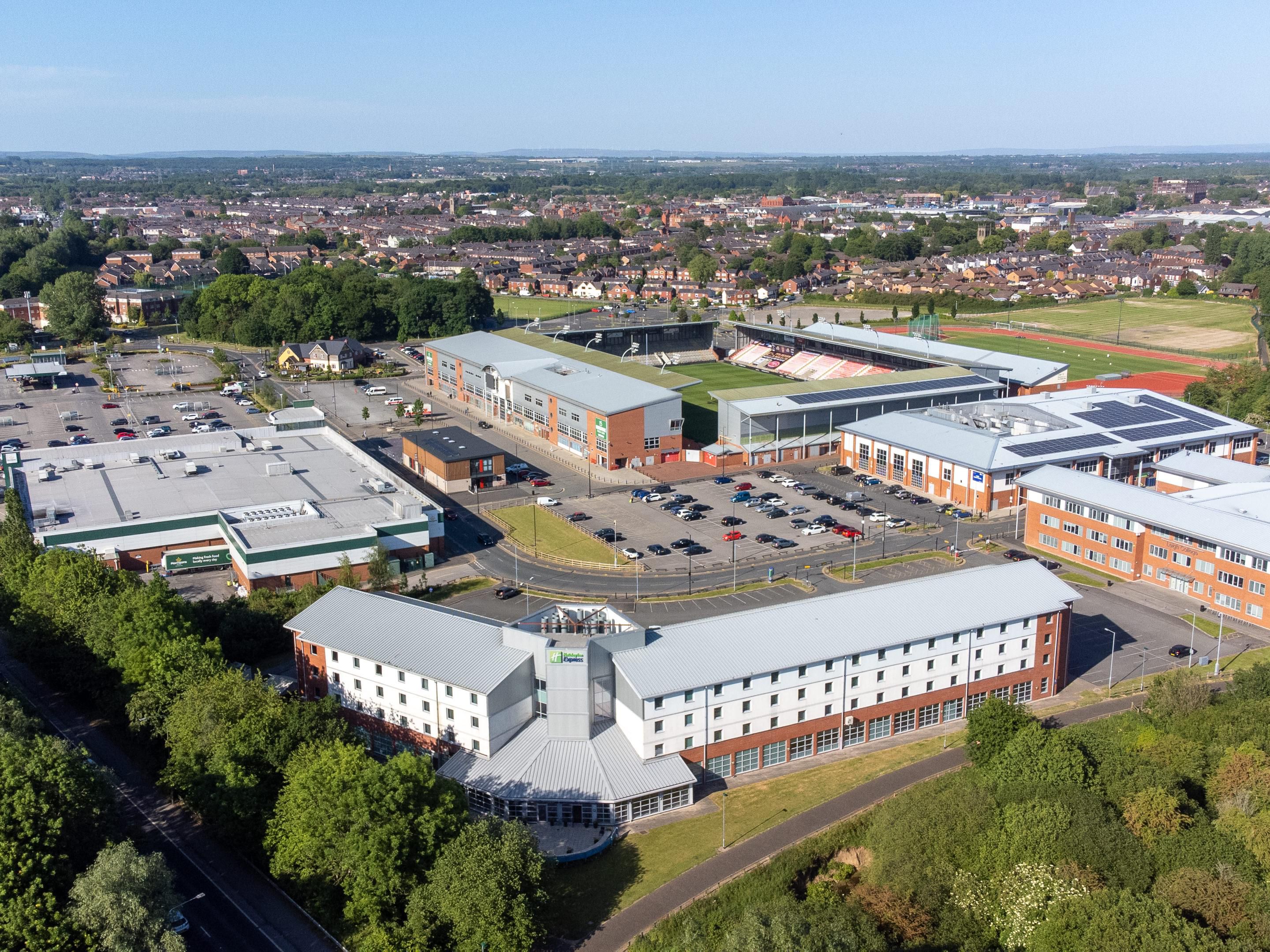 Holiday Inn Express Hotel Leigh Sports Village