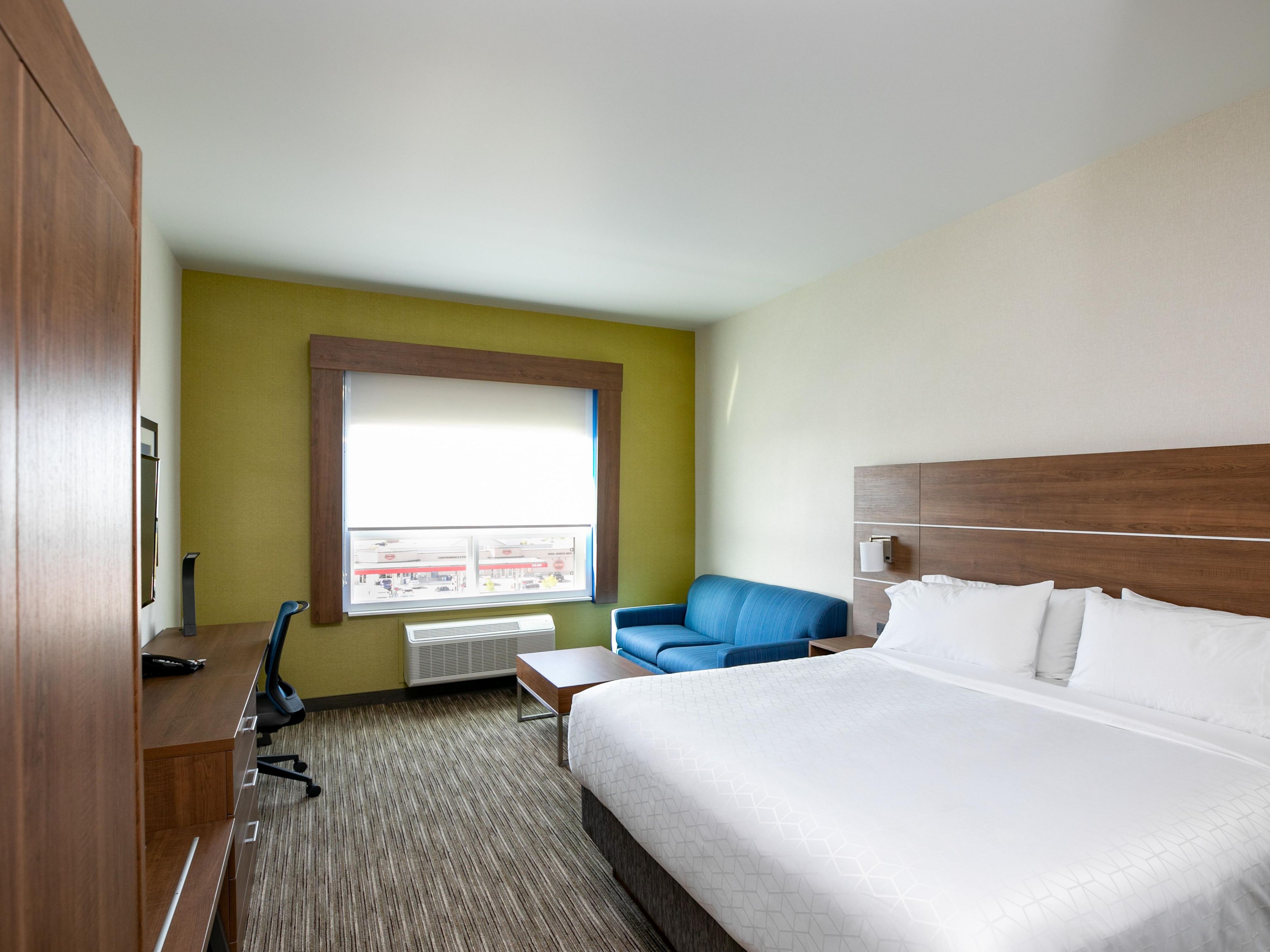 King Leisure with King size bed and sofa