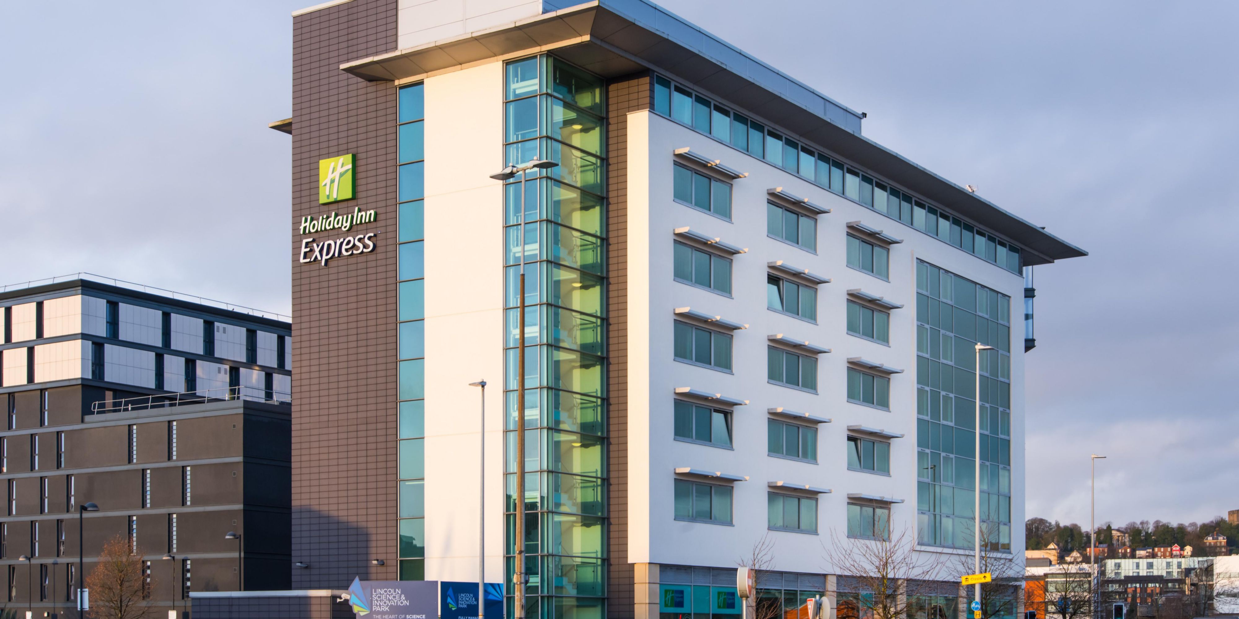 Holiday Inn Express 링컨 시티 센터