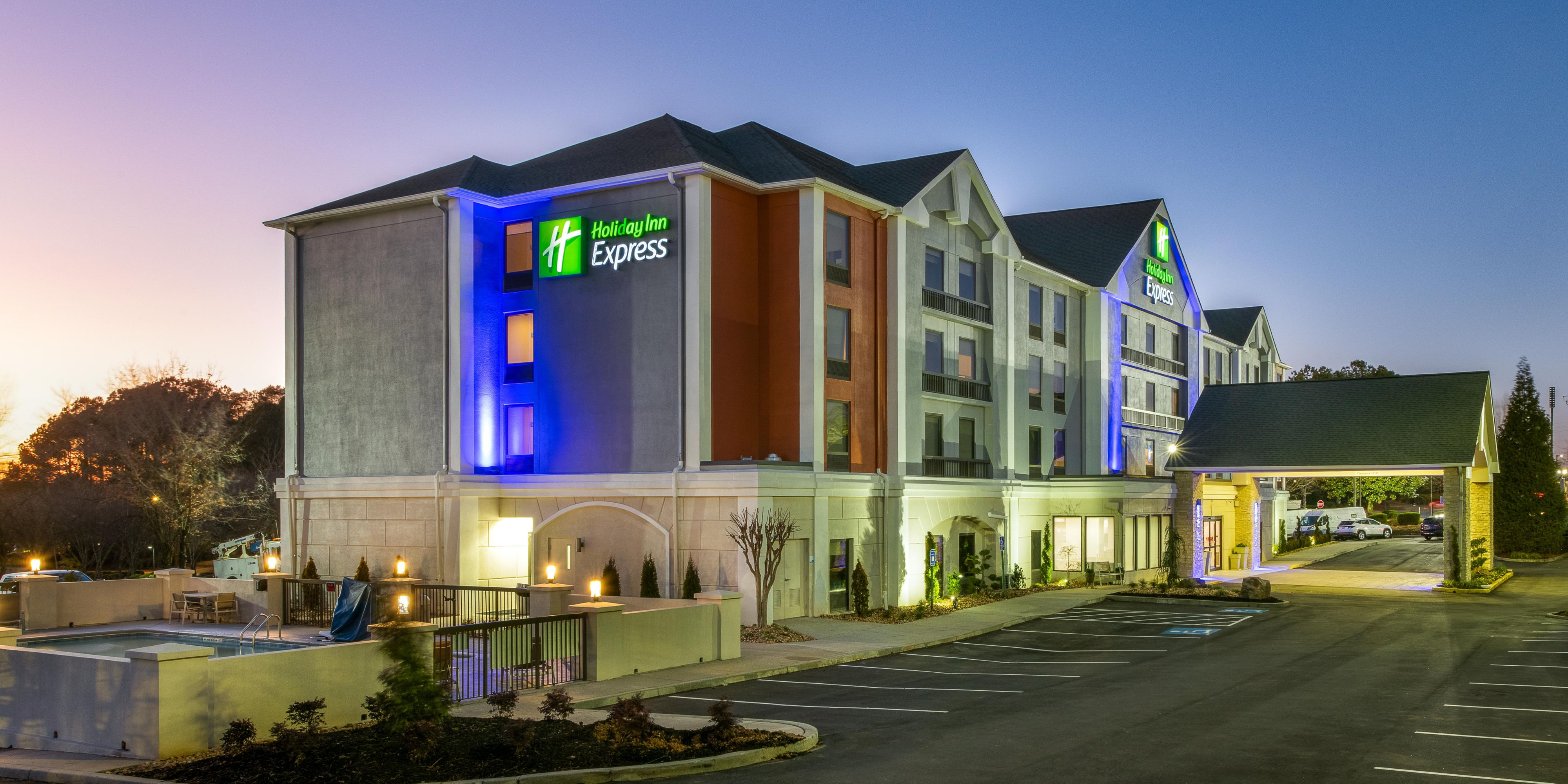 Holiday Inn Express Atlanta West - Theme Park Area