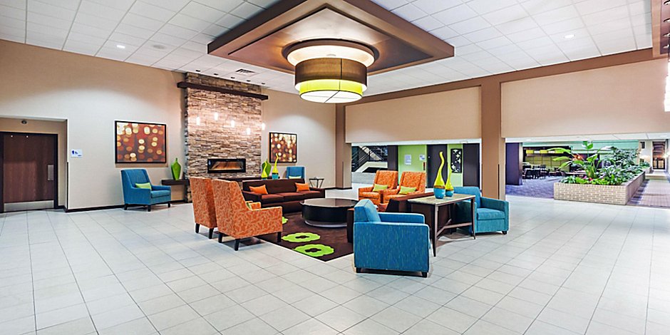 Holiday Inn Express Little Rock Airport, Triple A Furniture Little Rock