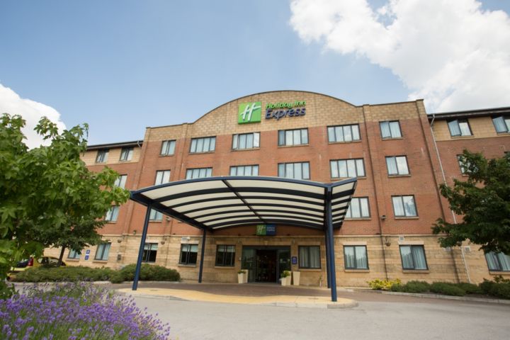 Holiday Inn Express Liverpool - Knowsley M57,