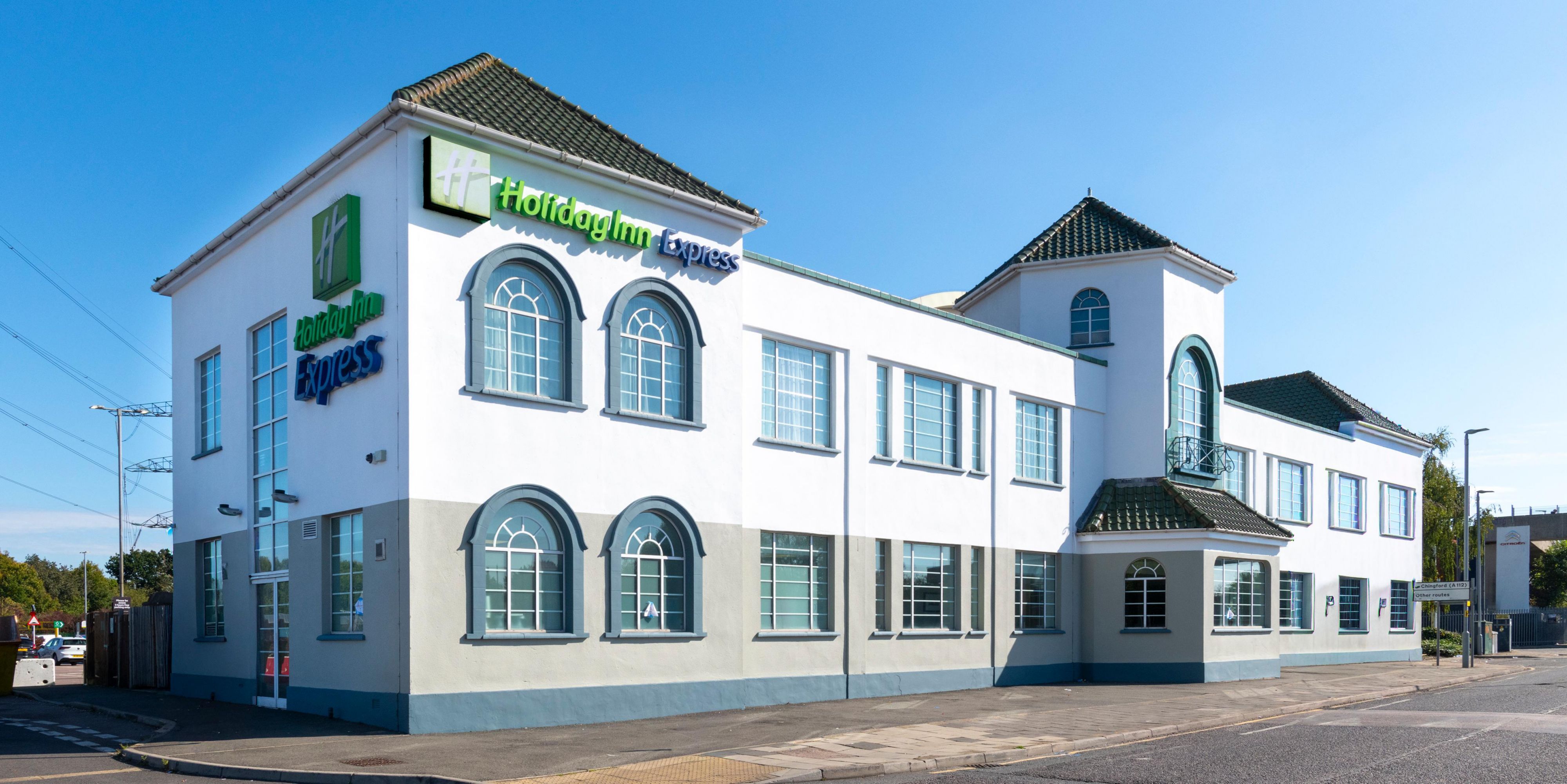 Holiday Inn Express 伦敦钦福，N次循环