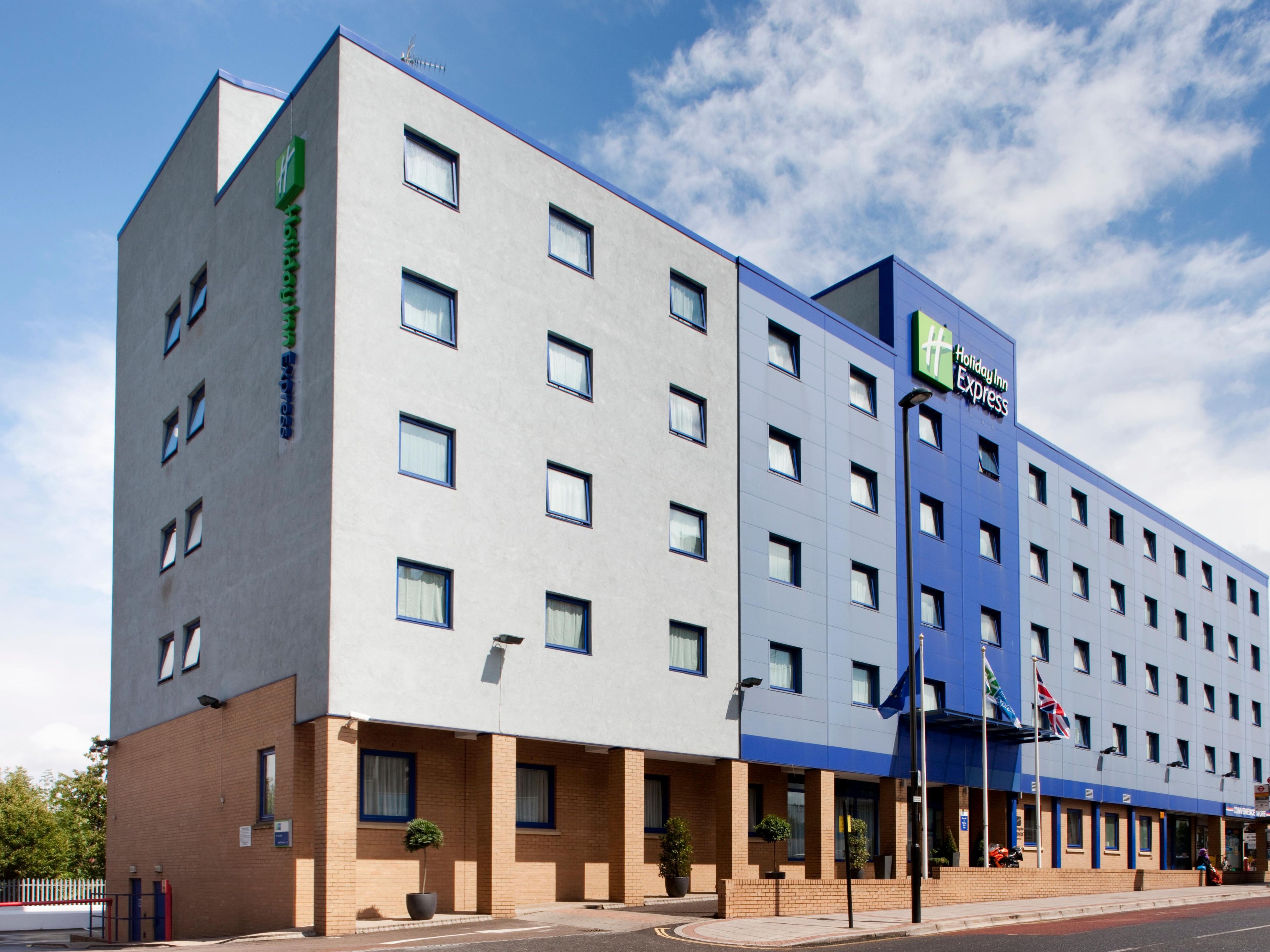 Park Royal Hotels in Acton London | Holiday Inn Express London - Park Royal