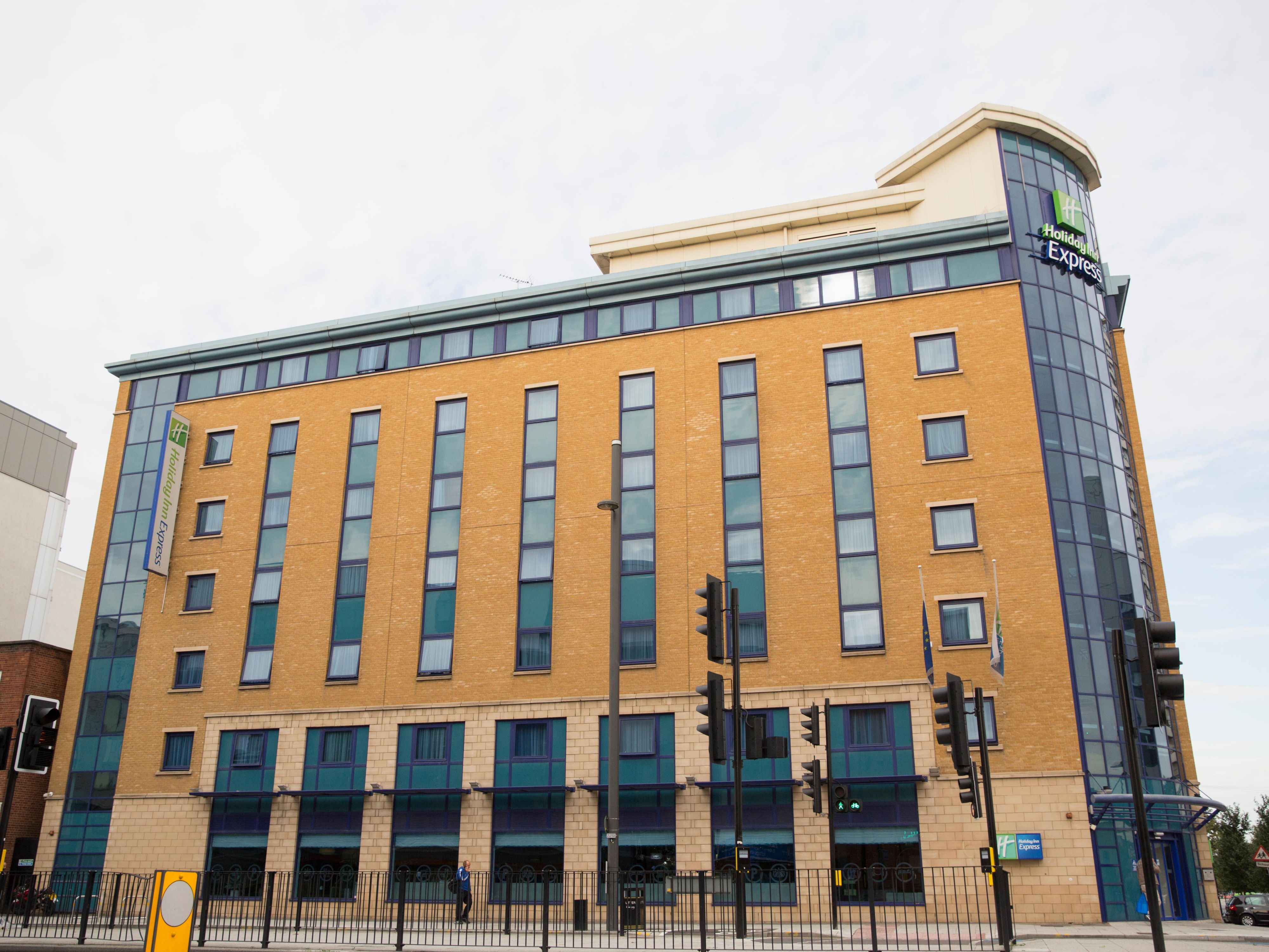 Discover the perfect blend of comfort and convenience with thoughtful amenities and an on-site restaurant and bar, perfect for unwinding after a busy day. Host business or social events in our flexible meeting space and efficient on-site parking, free breakfast, and free Wi-Fi for a seamless and stress-free stay in Stratford.